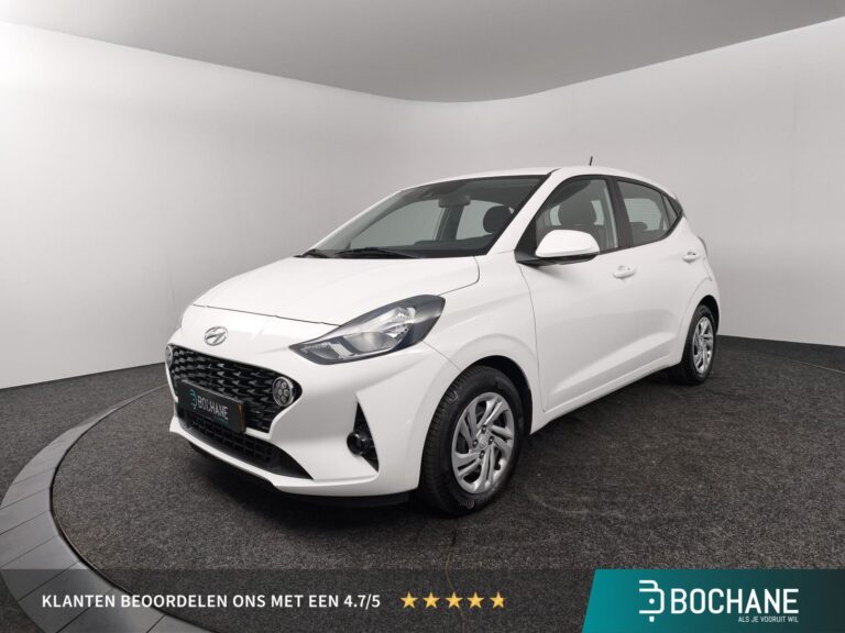 Hyundai i10 met kenteken T-413-FR – vooraanzicht