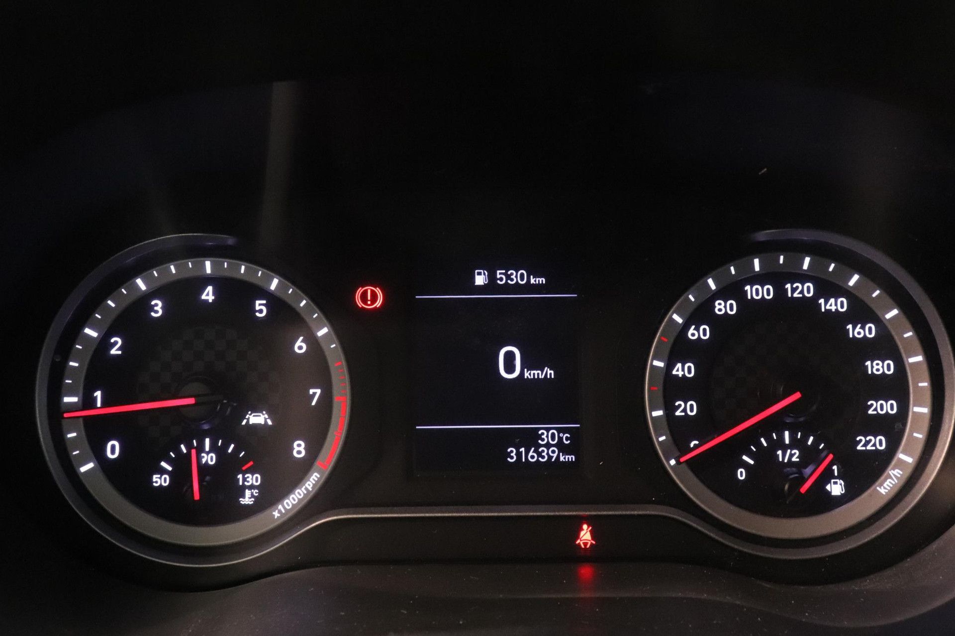 Hyundai i10 met kenteken T-418-FR – dashboard
