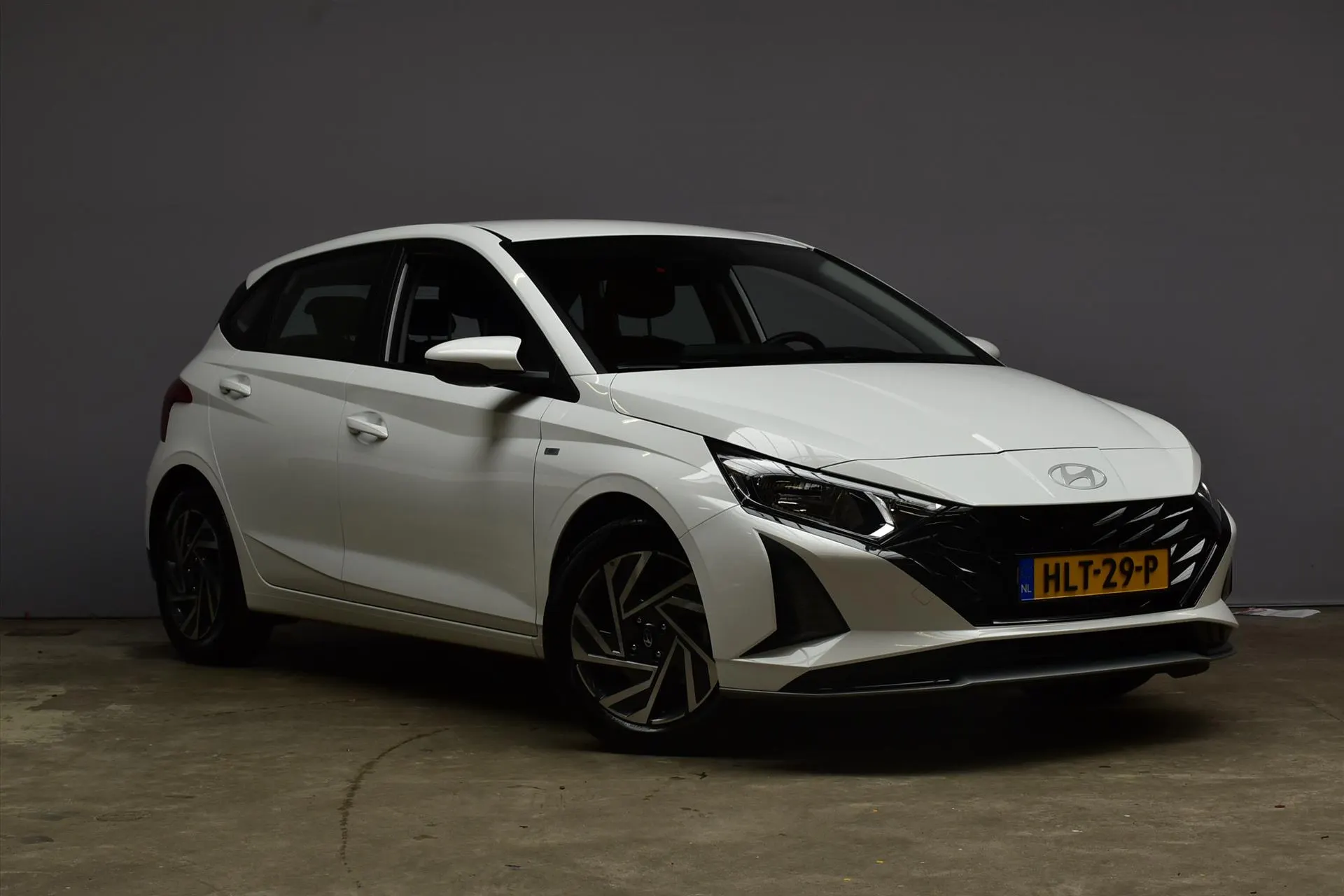 Hyundai i20 met kenteken HLT-29-P – autofoto 3