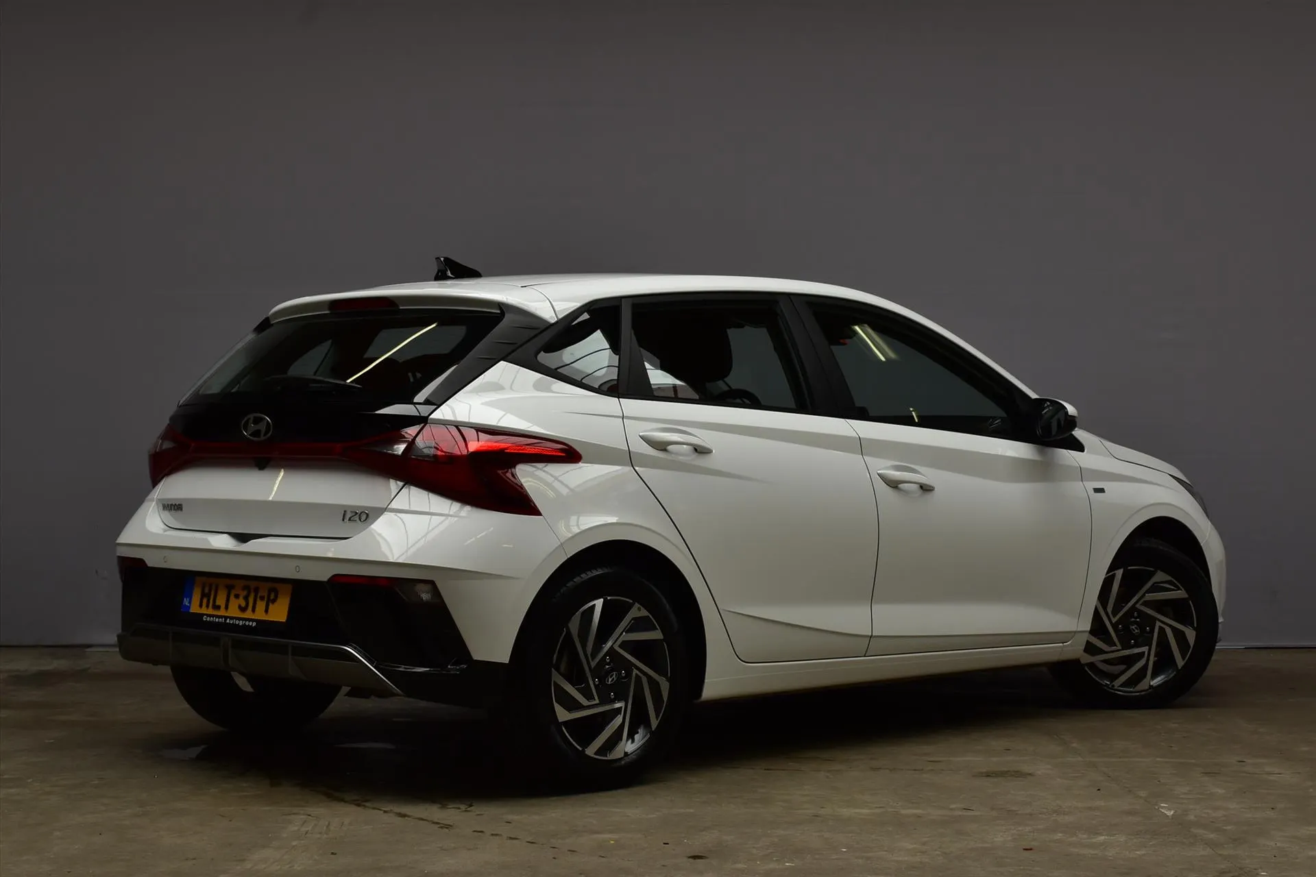 Hyundai i20 met kenteken HLT-31-P – detailfoto