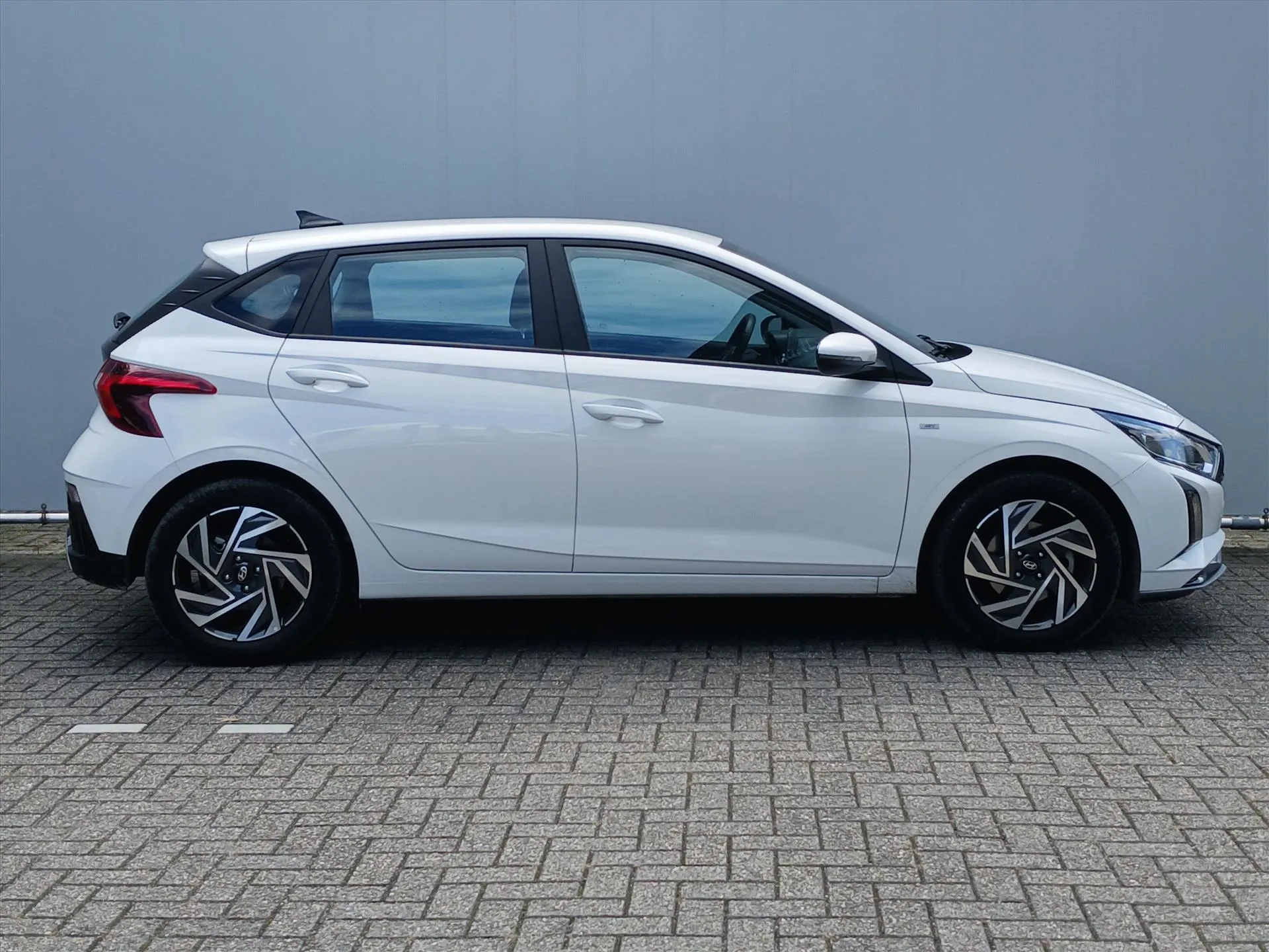 Hyundai i20 met kenteken HNH-49-D – dashboard