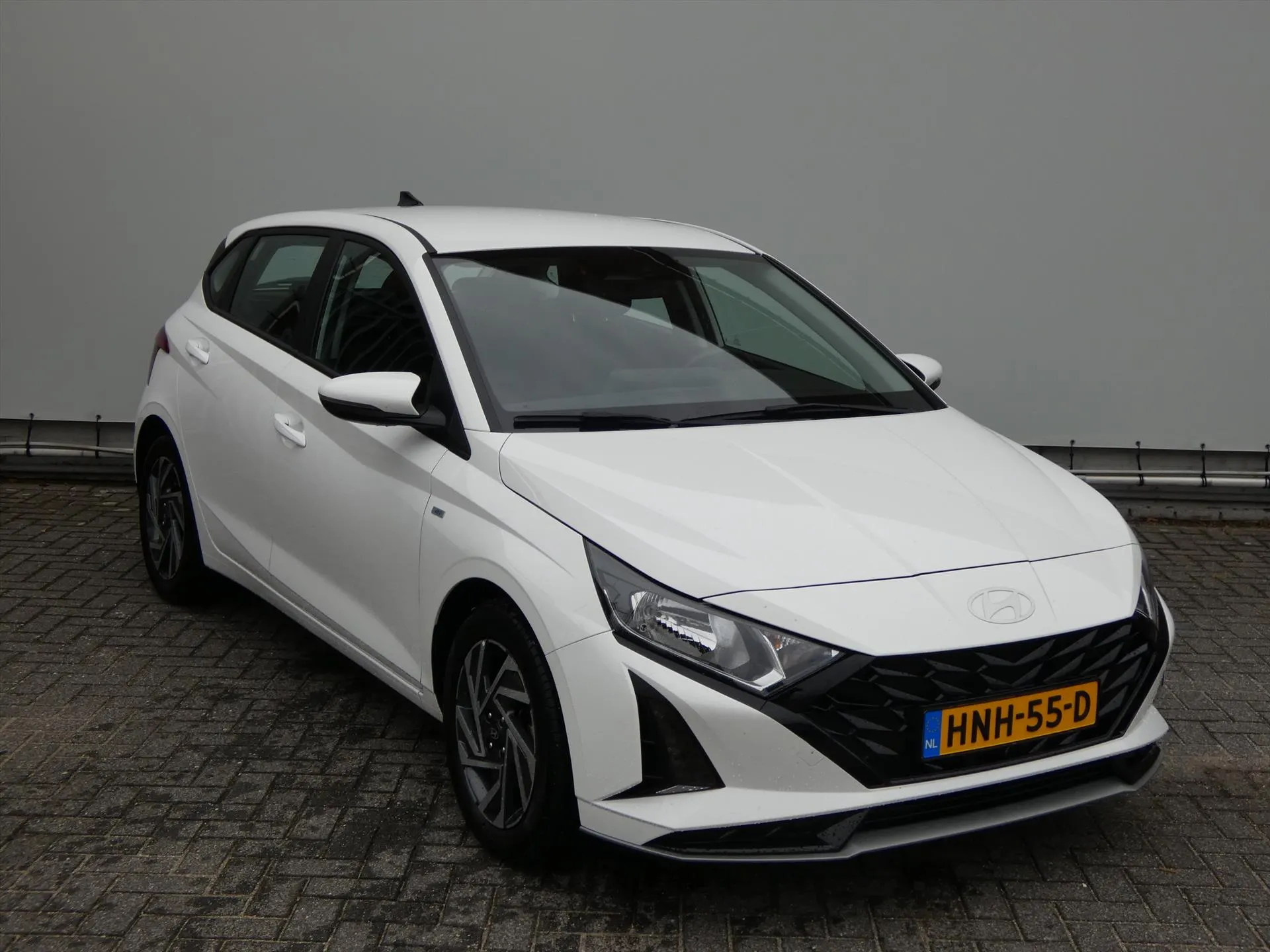 Hyundai i20 met kenteken HNH-55-D – interieur