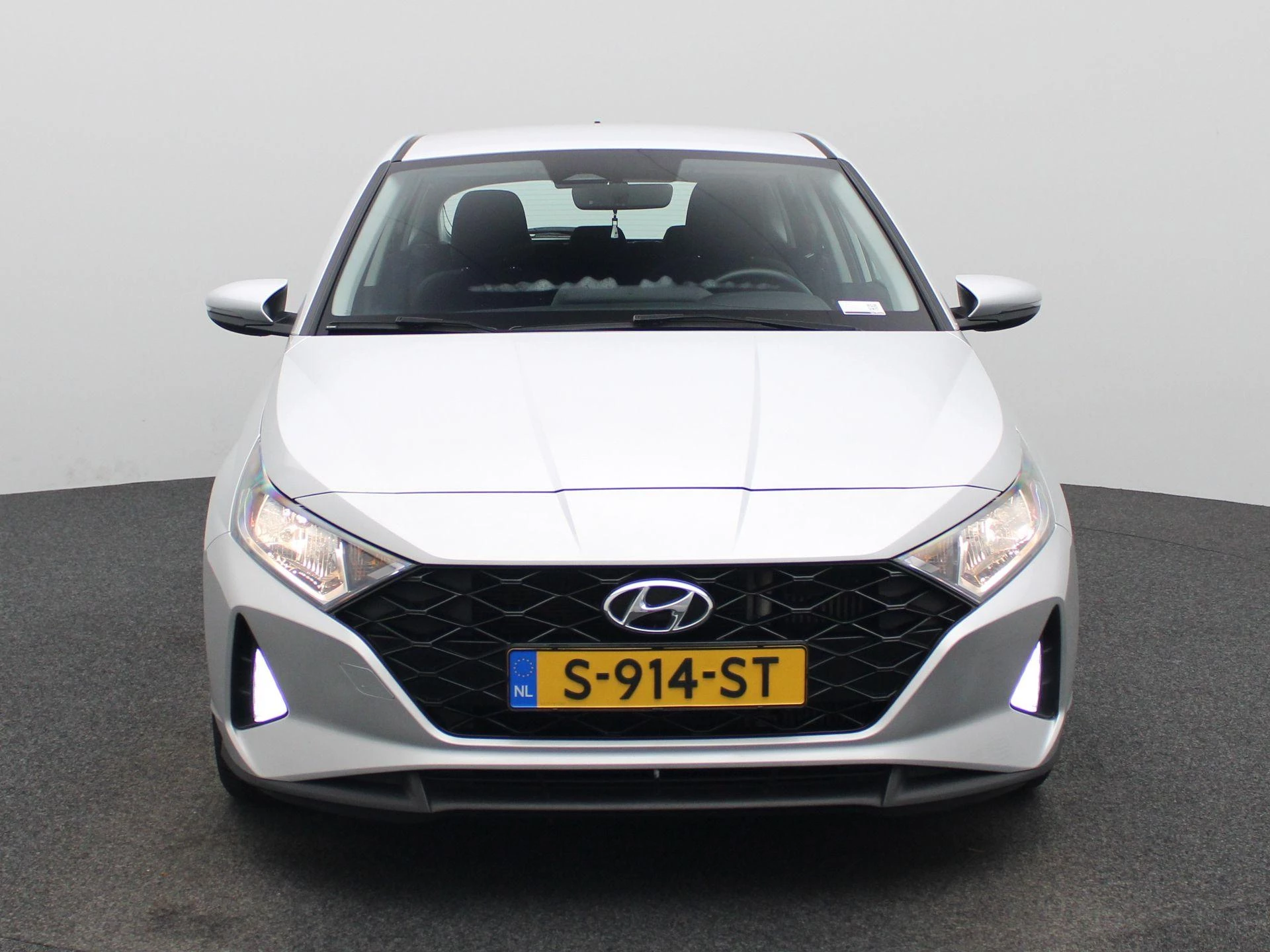 Hyundai i20 met kenteken S-914-ST – autofoto 4
