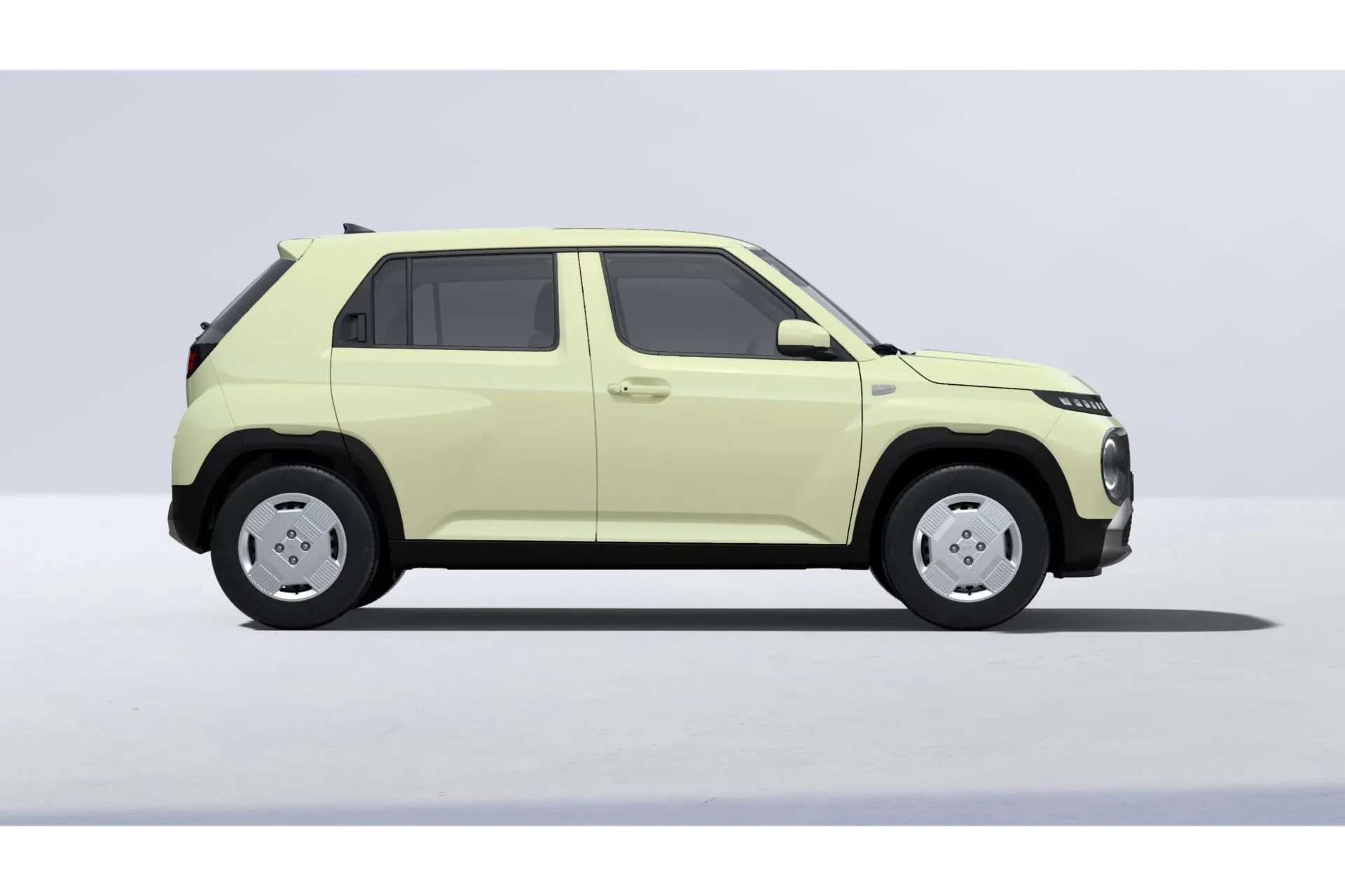Hyundai Inster met kenteken 67054 – achteraanzicht