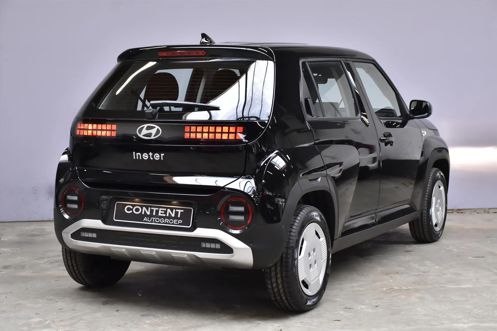 Hyundai Inster met kenteken 71487 – detailfoto