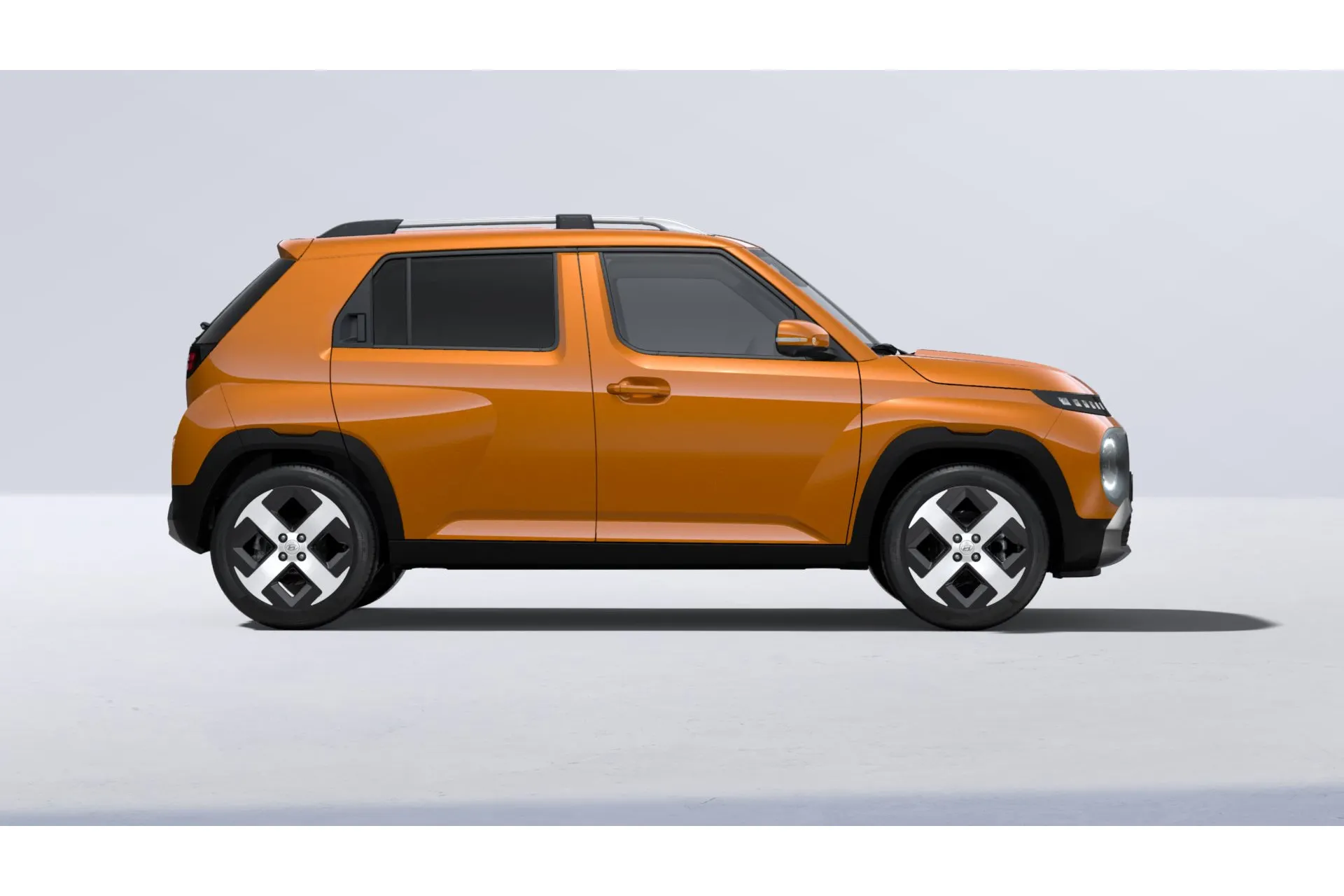 Hyundai Inster met kenteken 74595 – achteraanzicht