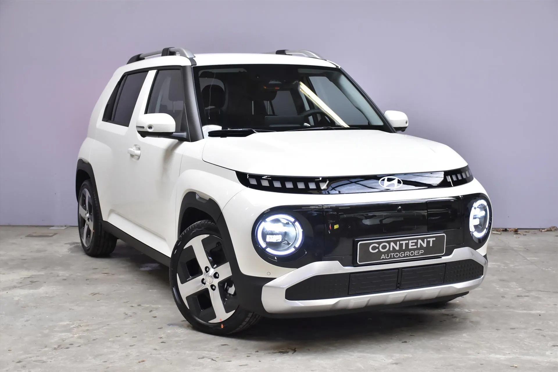 Hyundai Inster met kenteken 74597 – interieur