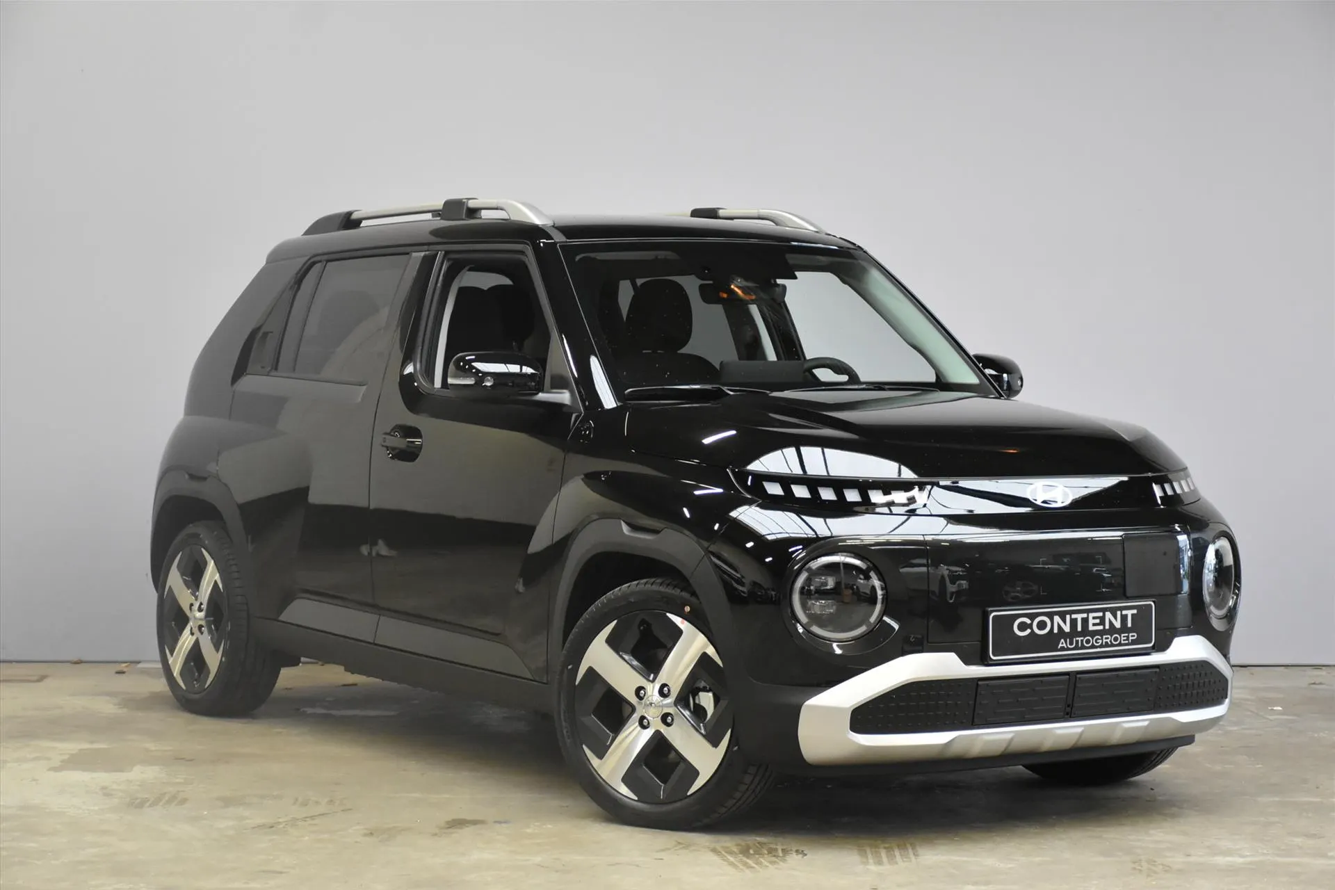 Hyundai Inster met kenteken 77363 – interieur