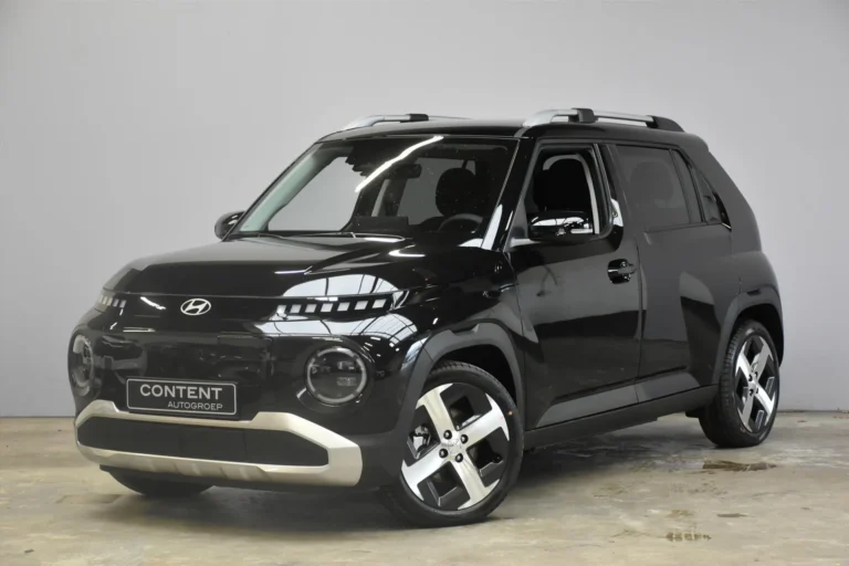 Hyundai Inster met kenteken KNX-74-K – vooraanzicht