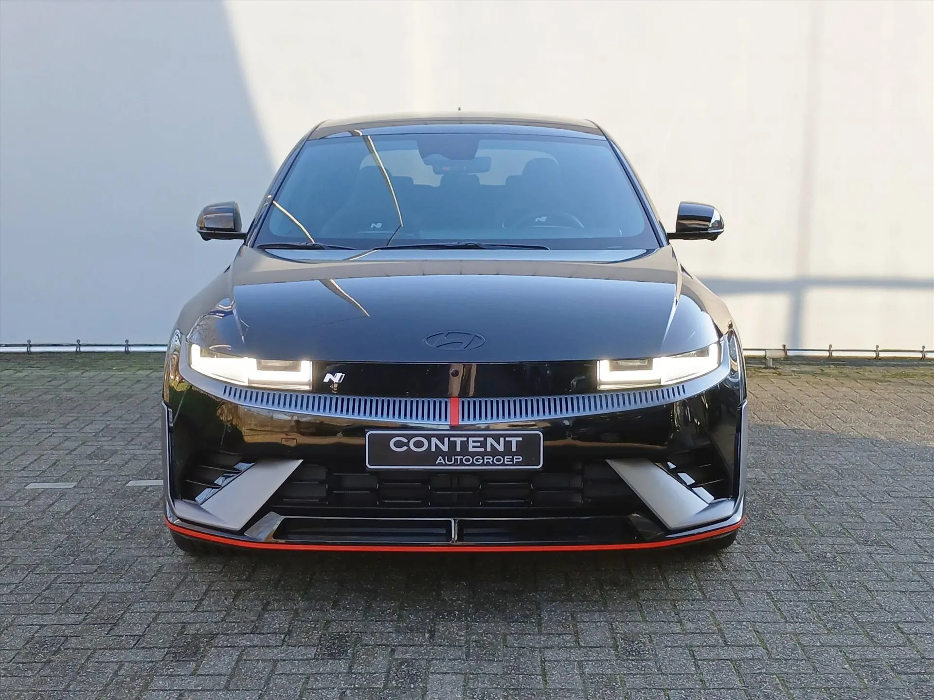 Hyundai IONIQ5 met kenteken 75525 – achteraanzicht
