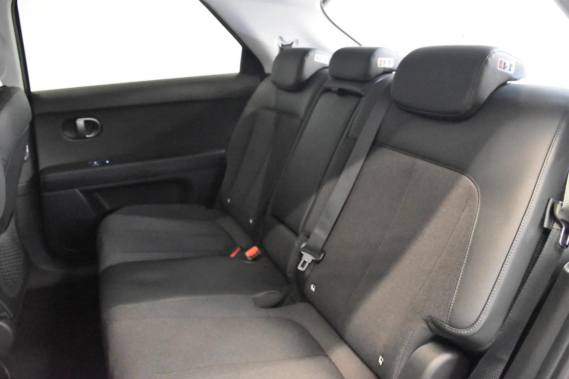 Hyundai IONIQ5 met kenteken 78559 – dashboard