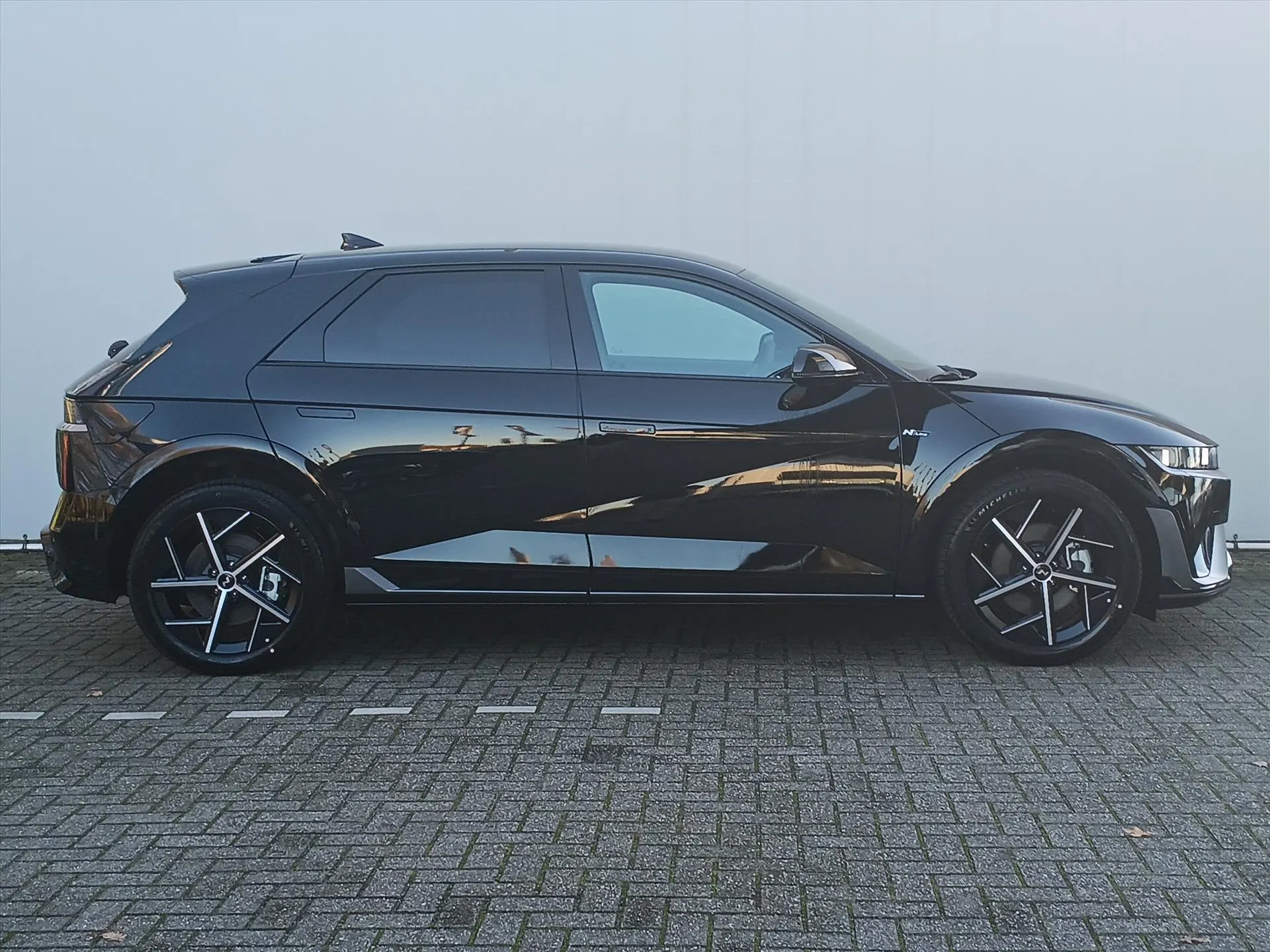 Hyundai IONIQ5 met kenteken 78560 – dashboard