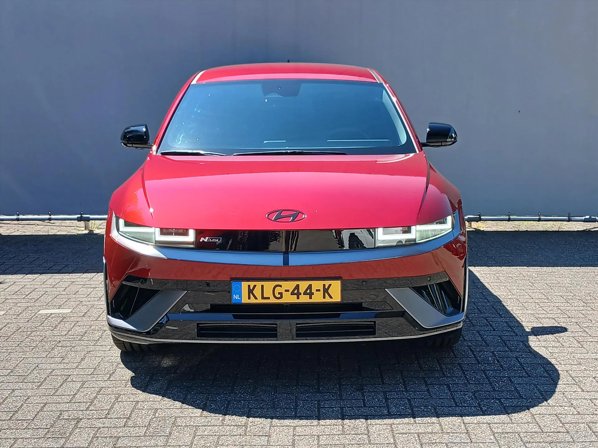 Hyundai IONIQ5 met kenteken KLG-44-K – achteraanzicht