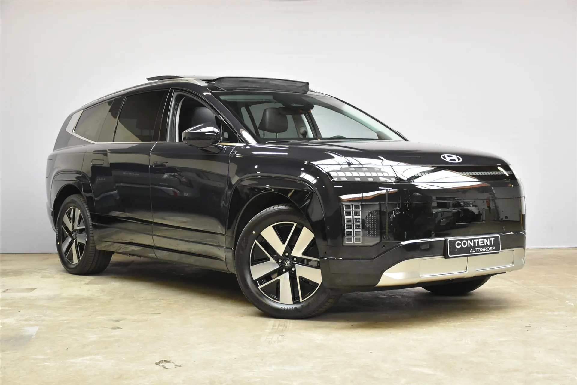 Hyundai IONIQ9 met kenteken 78350 – achteraanzicht