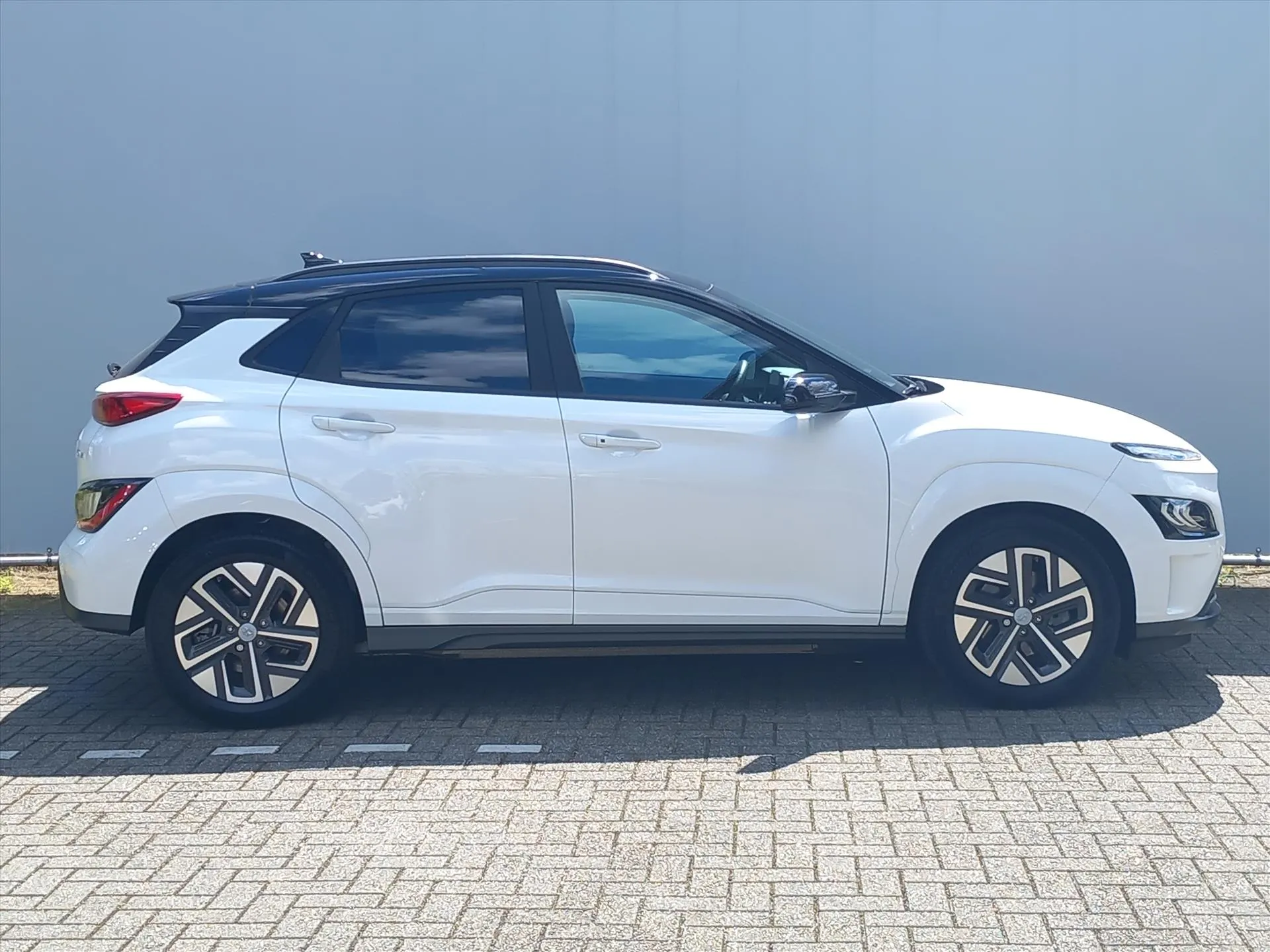 Hyundai Kona met kenteken T-363-PK – dashboard