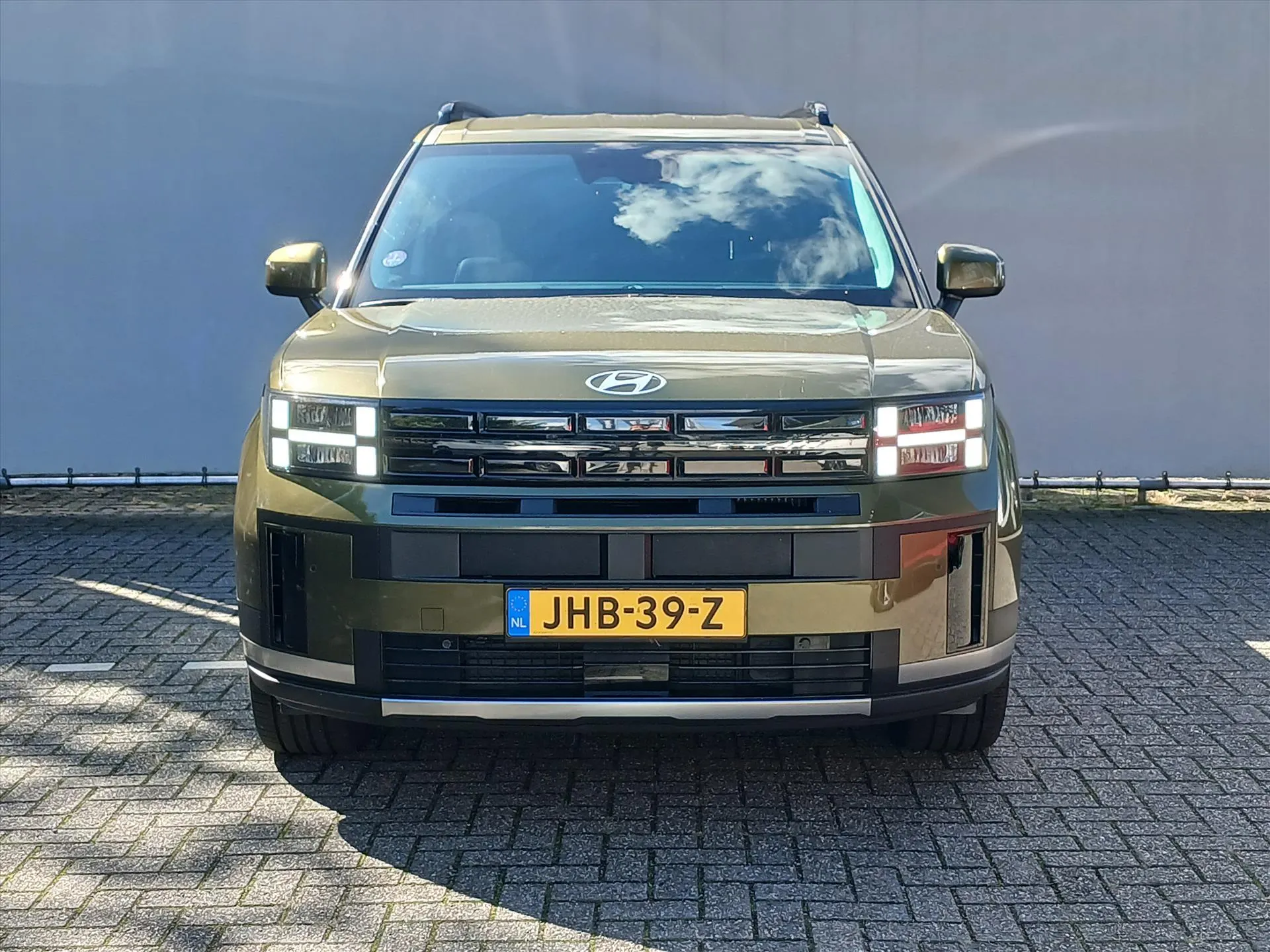 Hyundai SantaFe met kenteken JHB-39-Z – achteraanzicht