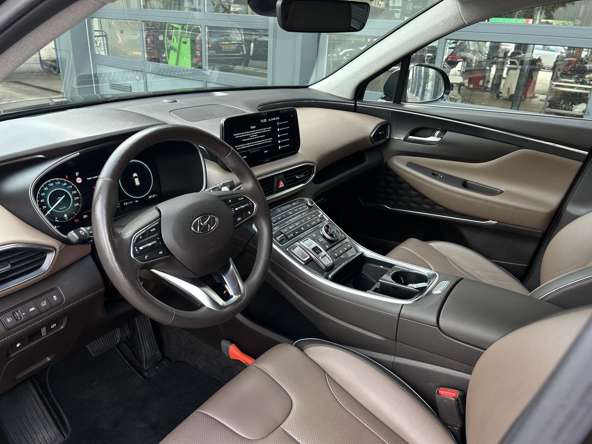 Hyundai SantaFe met kenteken L-450-RL – interieur