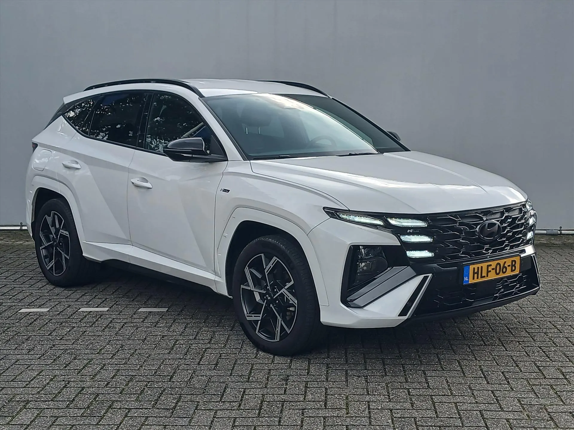 Hyundai Tucson met kenteken HLF-06-B – interieur