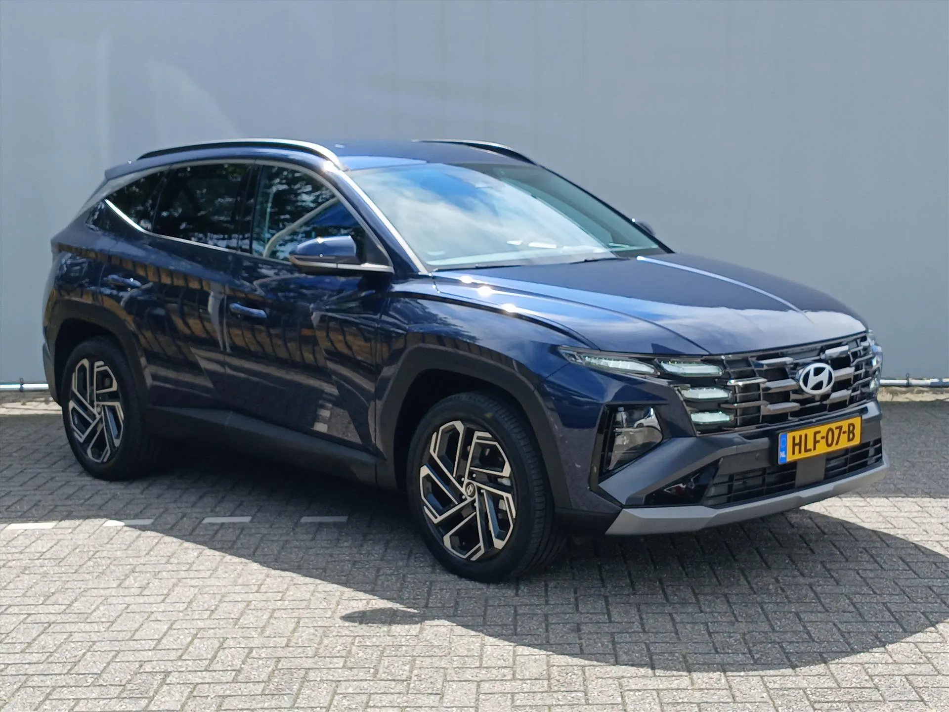 Hyundai Tucson met kenteken HLF-07-B – interieur