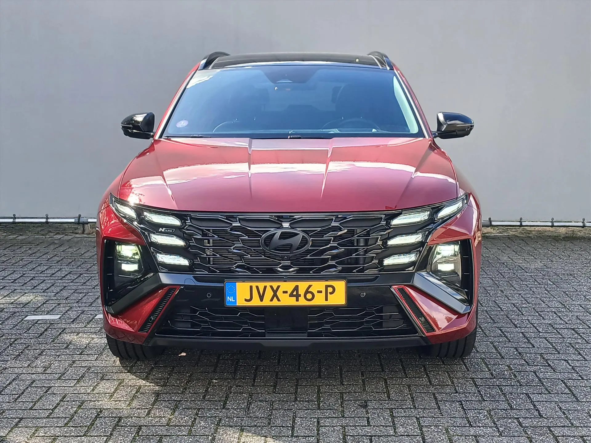 Hyundai Tucson met kenteken JVX-46-P – achteraanzicht
