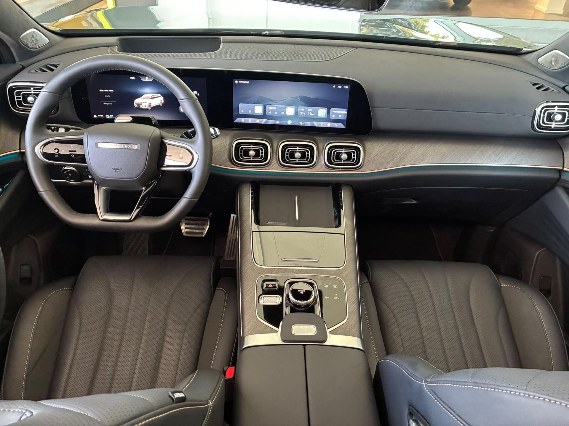 Jaecoo 8 met kenteken KHB-14-G – interieur