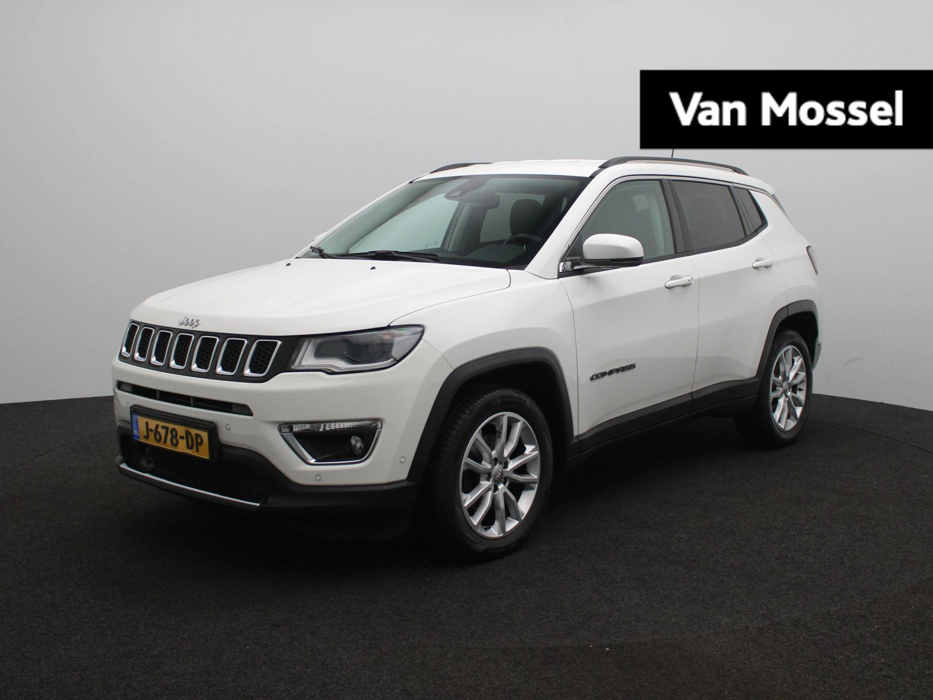 Jeep Compass met kenteken 77100 – autofoto 2