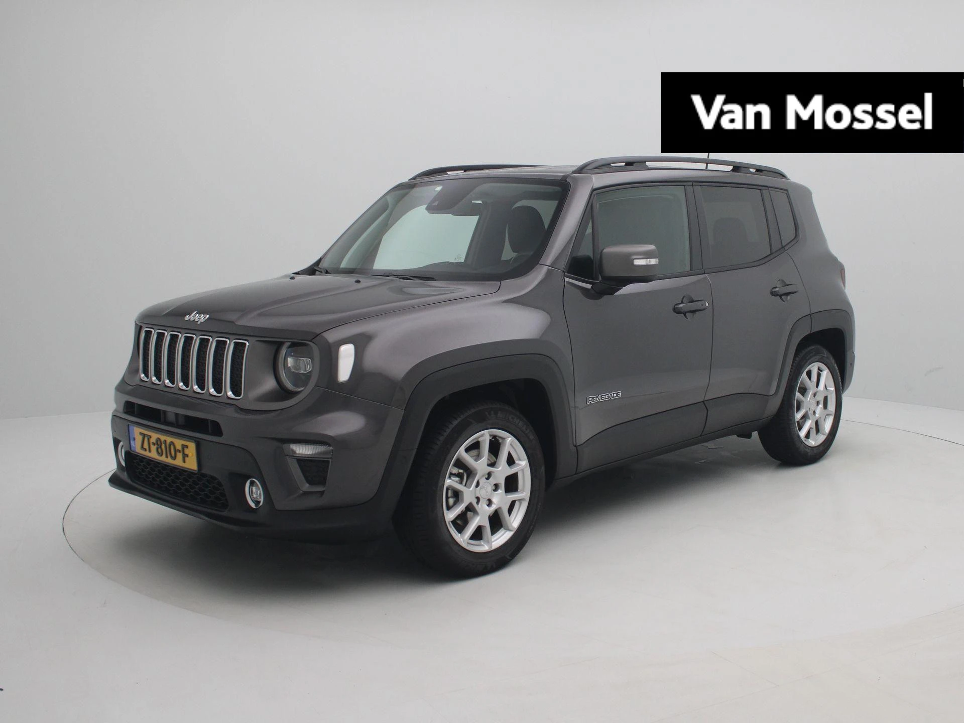 Jeep Renegade met kenteken 64100 – autofoto 2