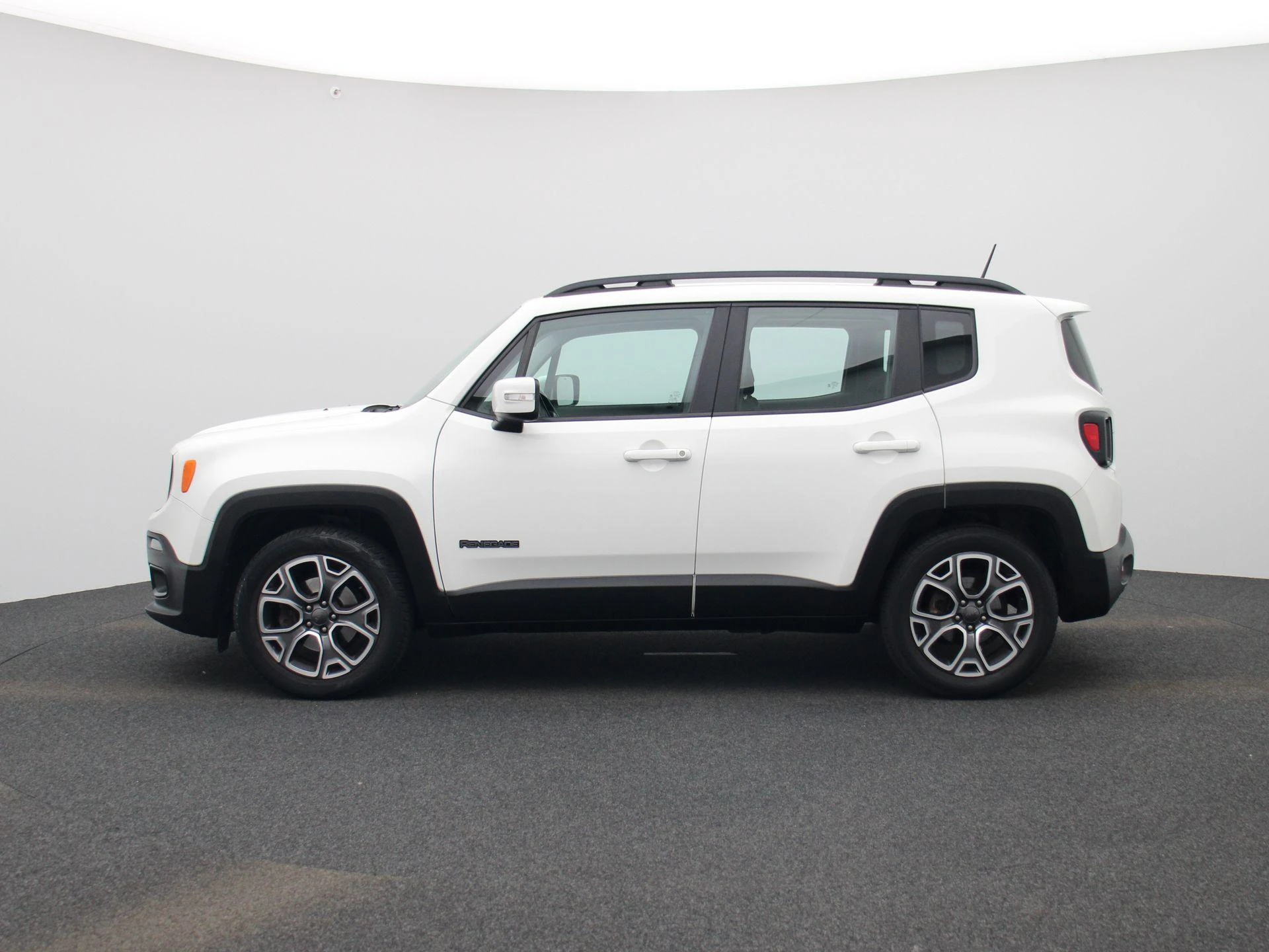 Jeep Renegade met kenteken 78100 – autofoto 5