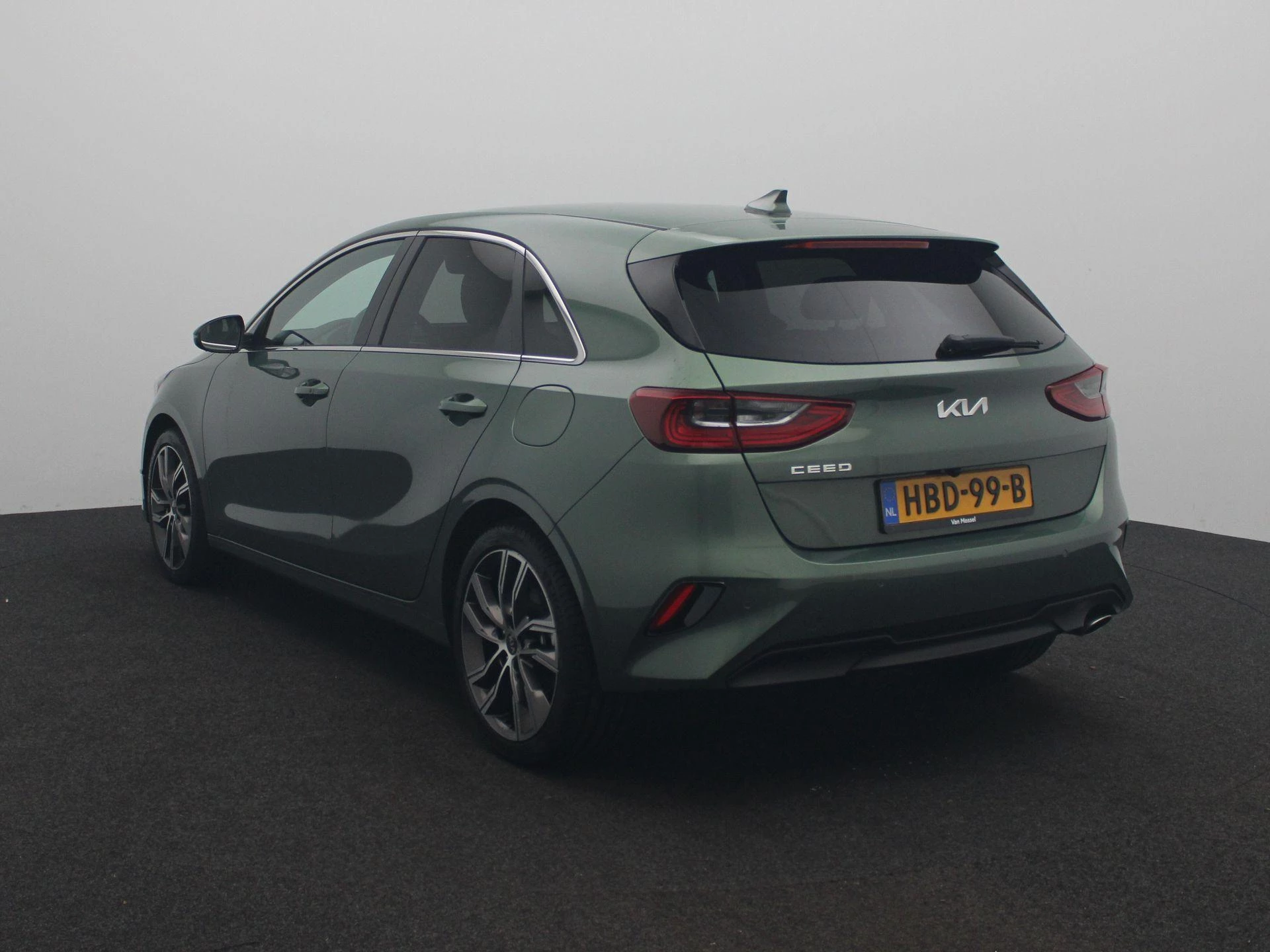 Kia Ceed met kenteken HBD-99-B – autofoto 5
