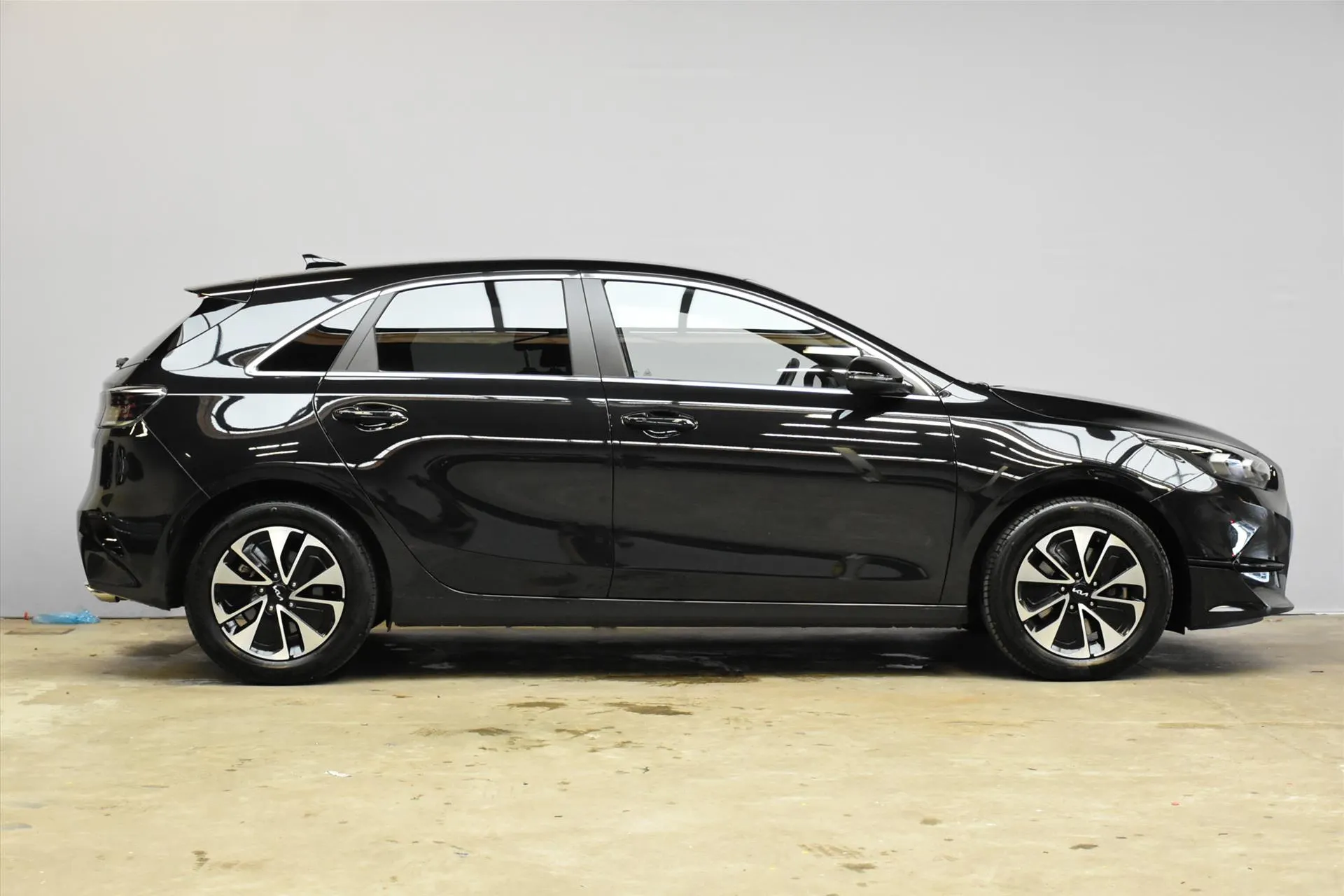 Kia Ceed met kenteken HVV-55-D – autofoto 4