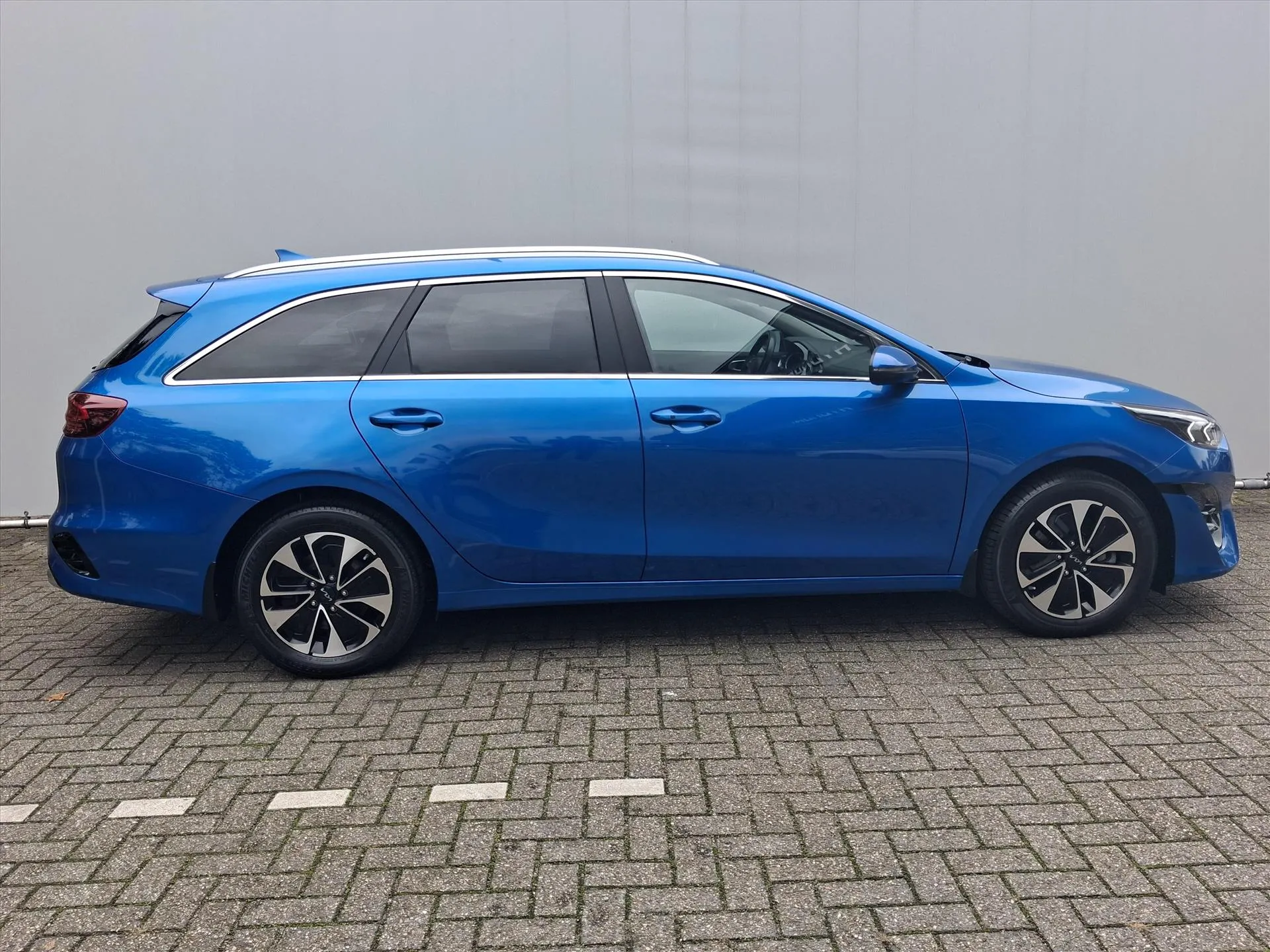 Kia Ceed met kenteken JKX-51-F – detailfoto