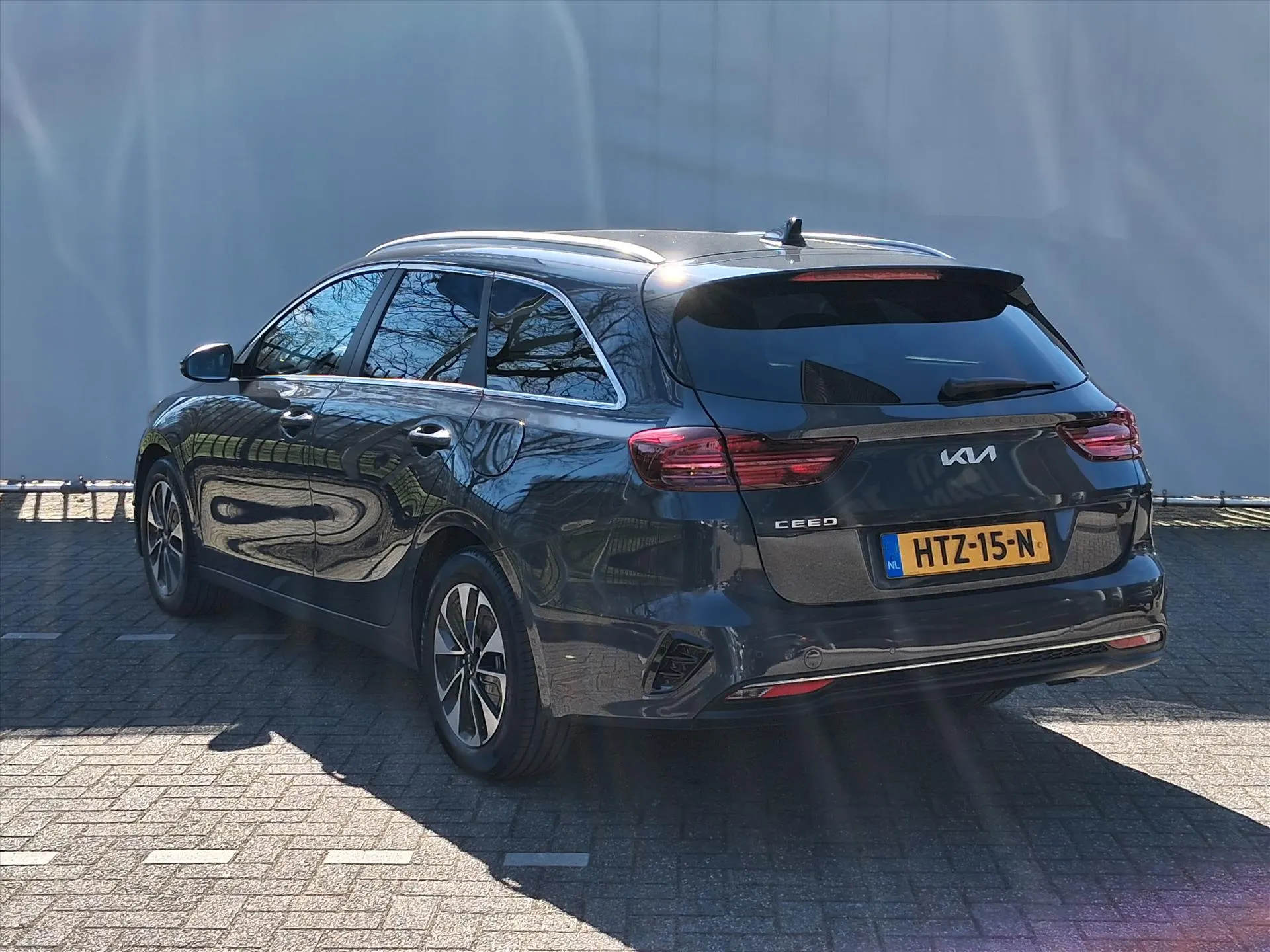 Kia CeedSportswagon met kenteken HTZ-15-N – interieur