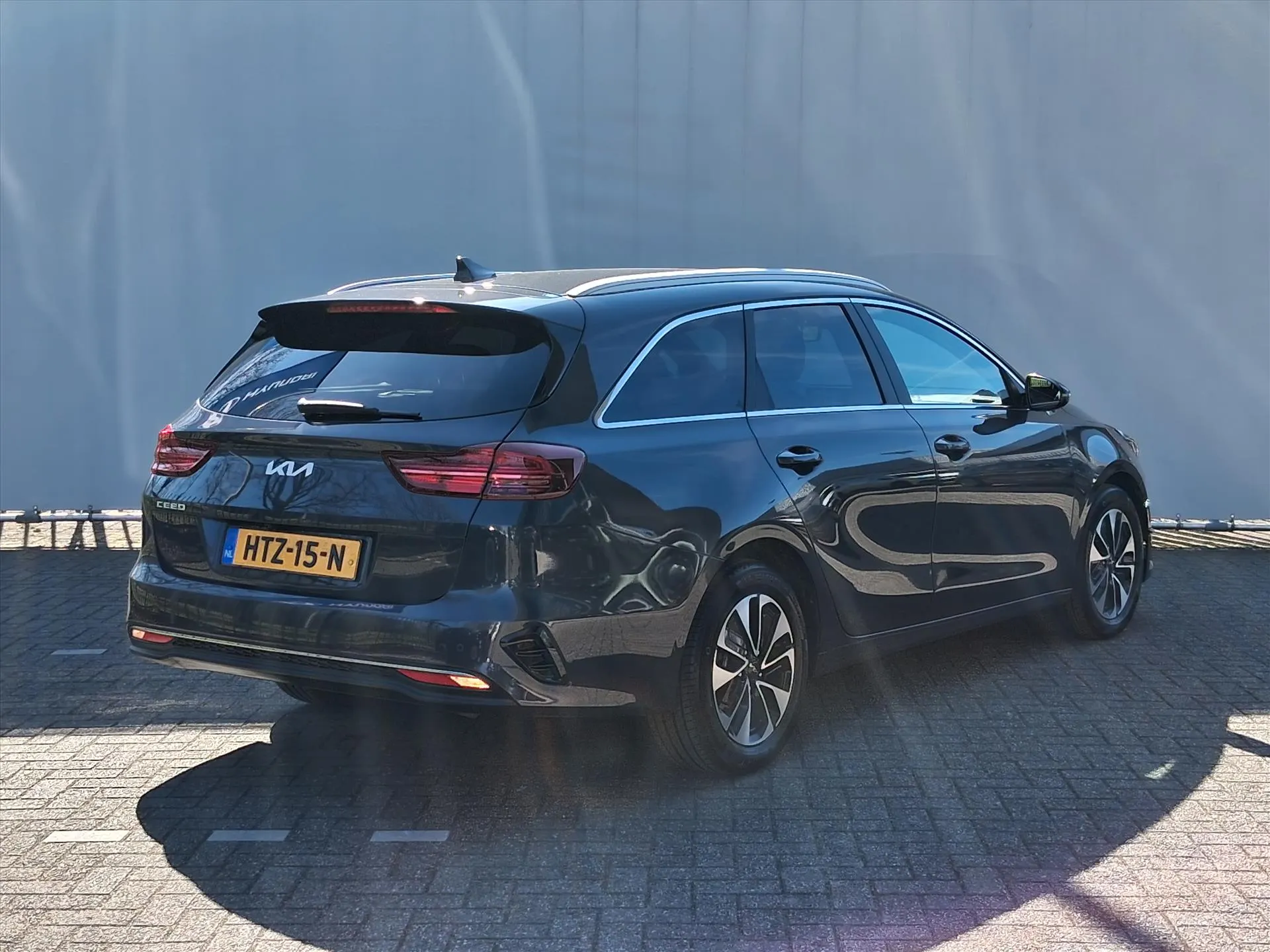 Kia CeedSportswagon met kenteken HTZ-15-N – detailfoto