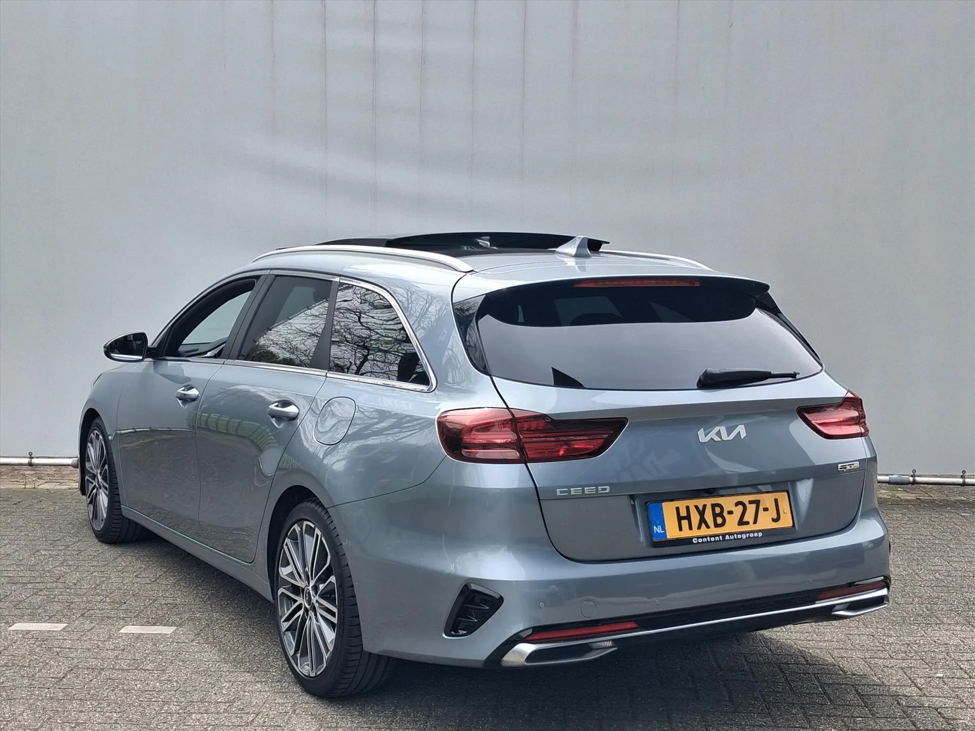 Kia CeedSportswagon met kenteken HXB-27-J – interieur