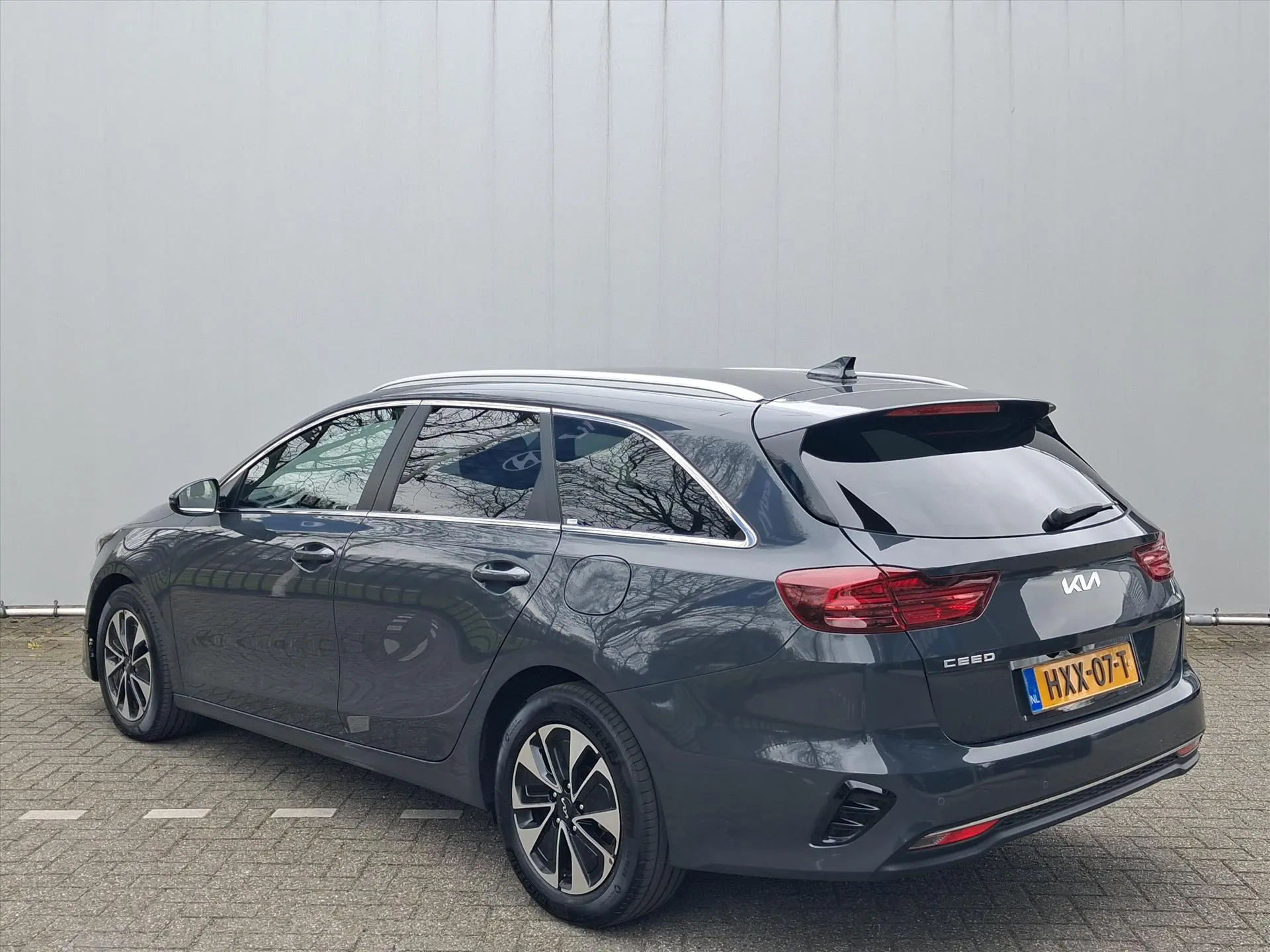 Kia CeedSportswagon met kenteken HXX-07-T – interieur