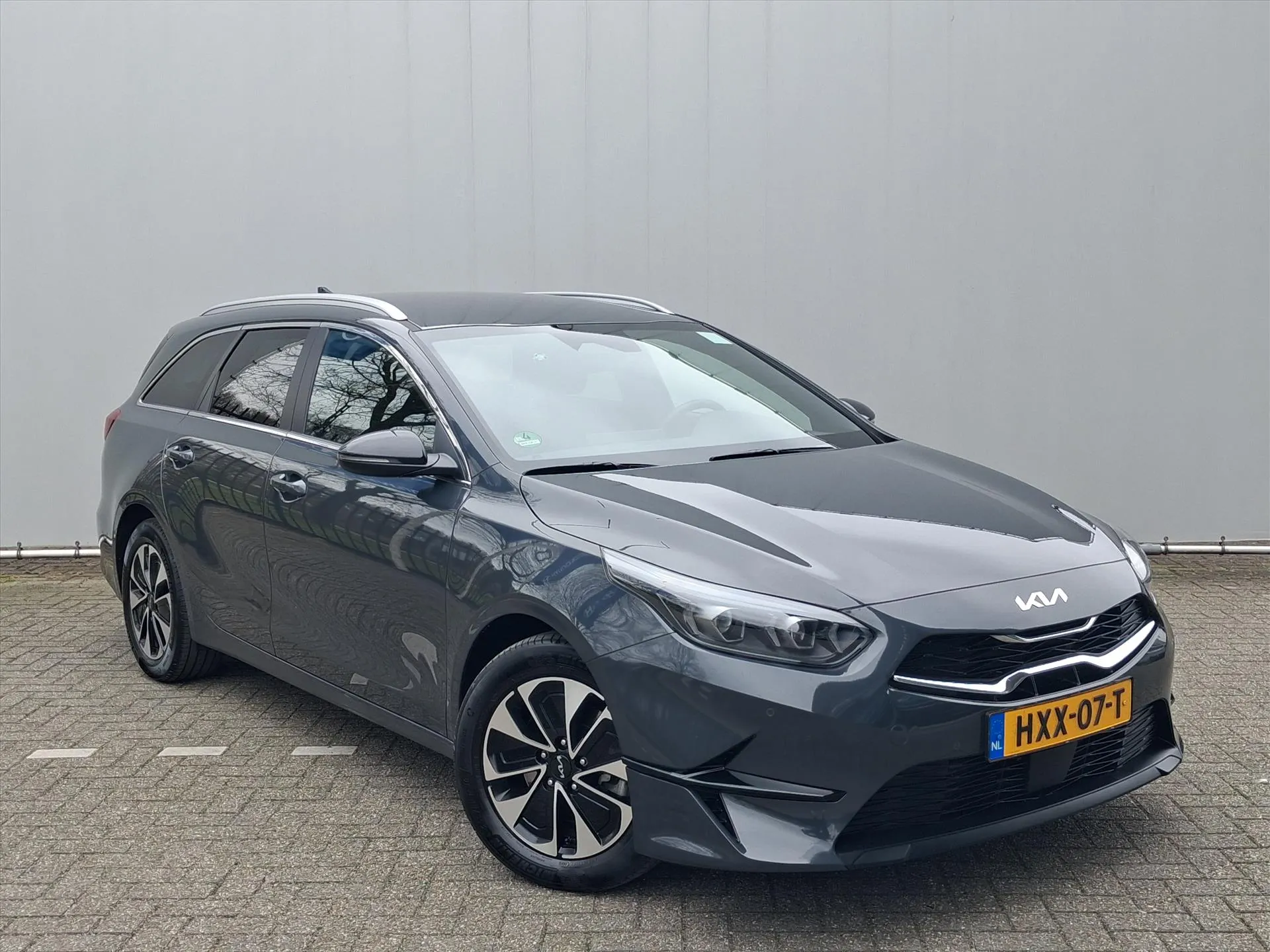 Kia CeedSportswagon met kenteken HXX-07-T – detailfoto
