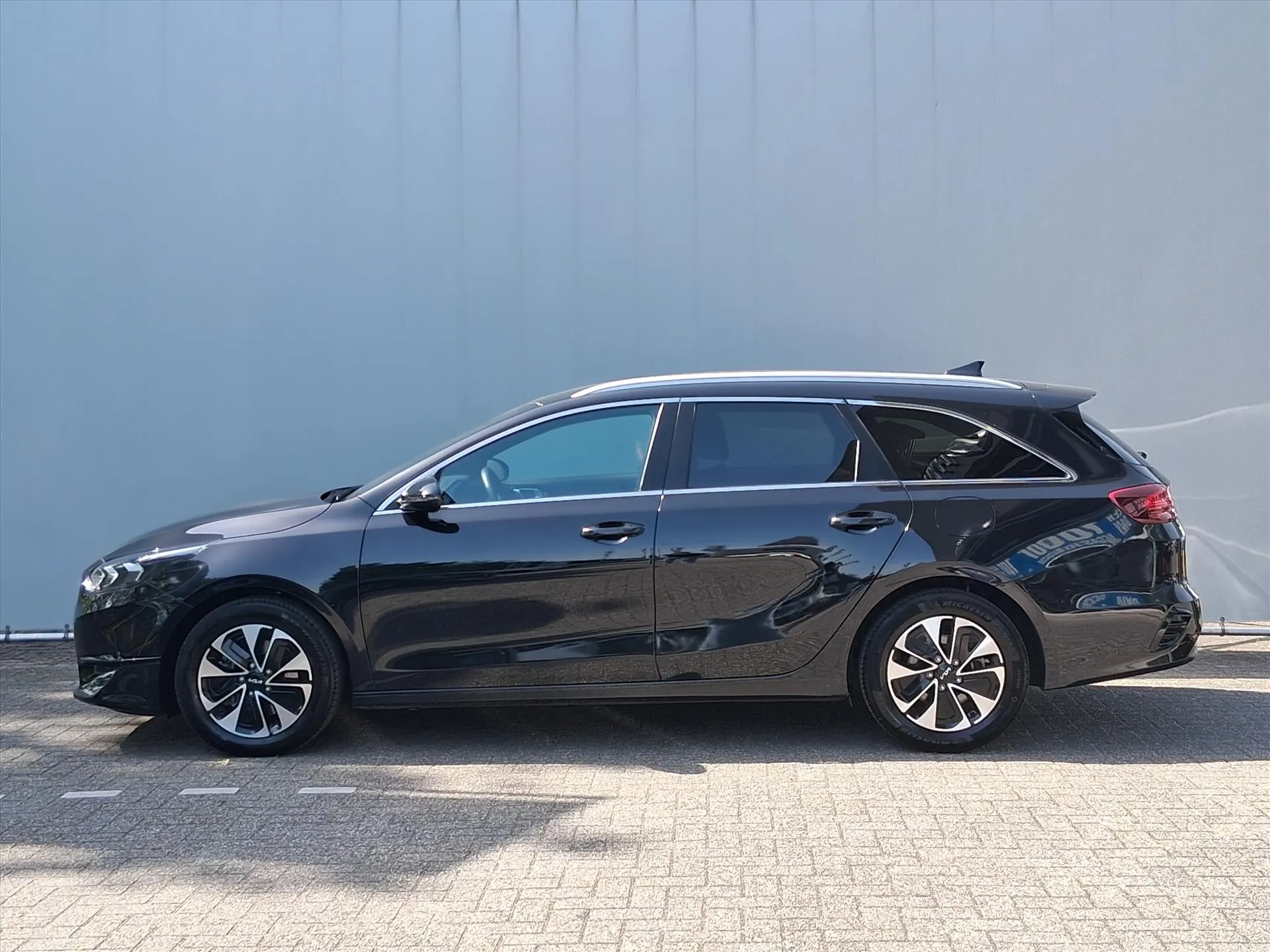 Kia CeedSportswagon met kenteken HZP-68-V – achteraanzicht