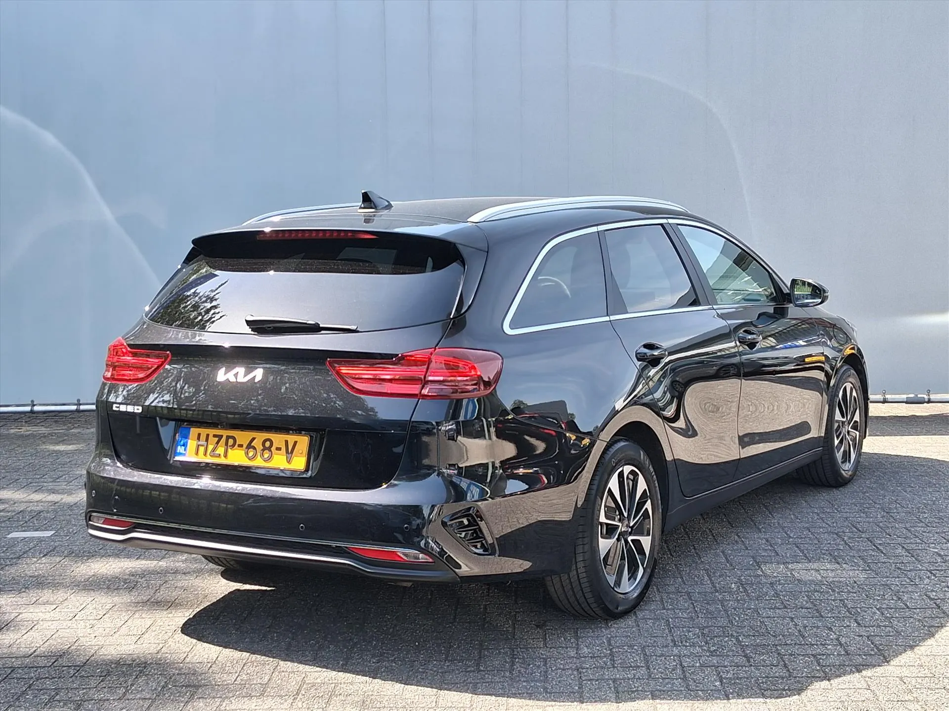 Kia CeedSportswagon met kenteken HZP-68-V – dashboard