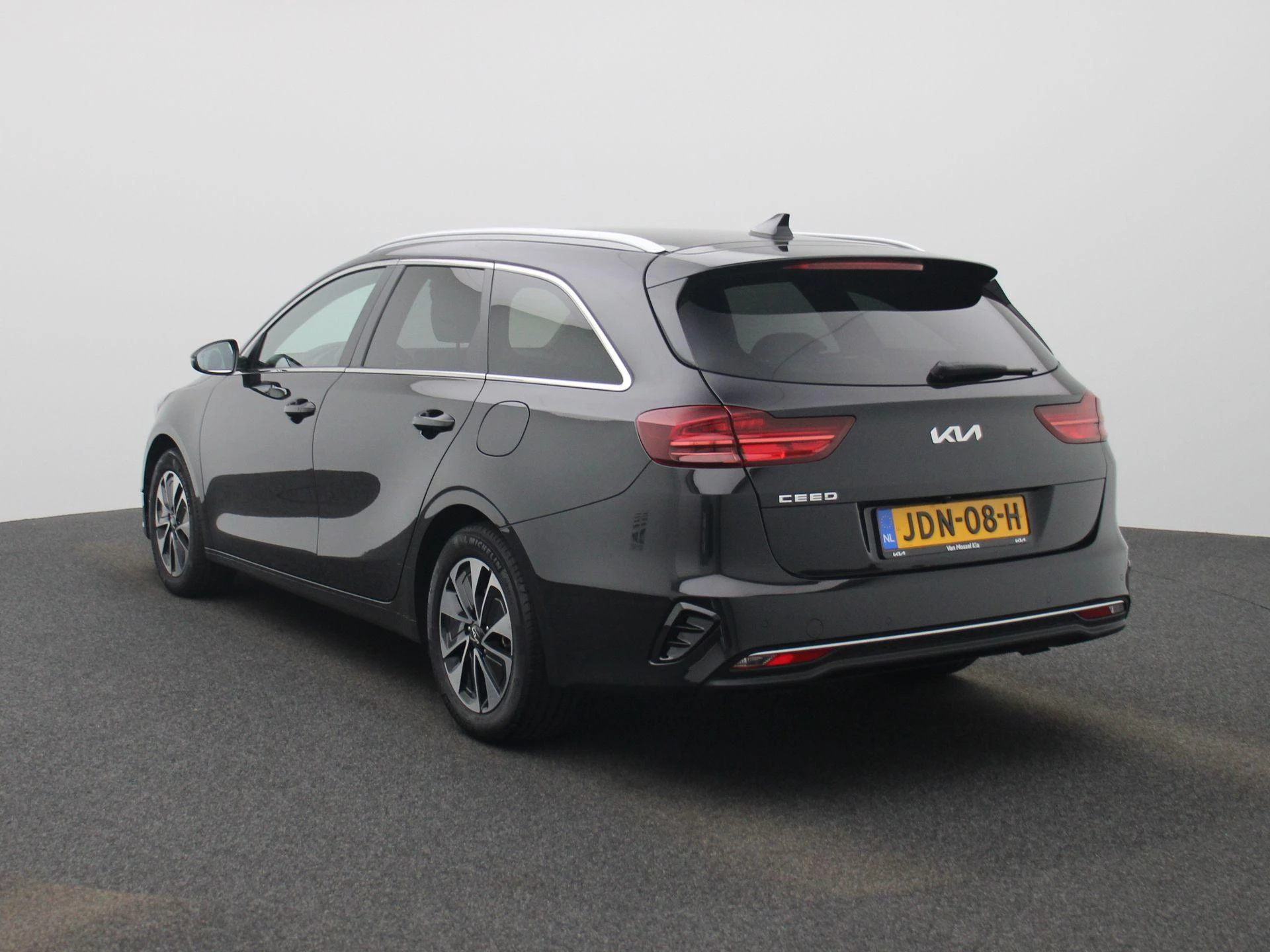 Kia CeedSportswagon met kenteken JDN-08-H – autofoto 3