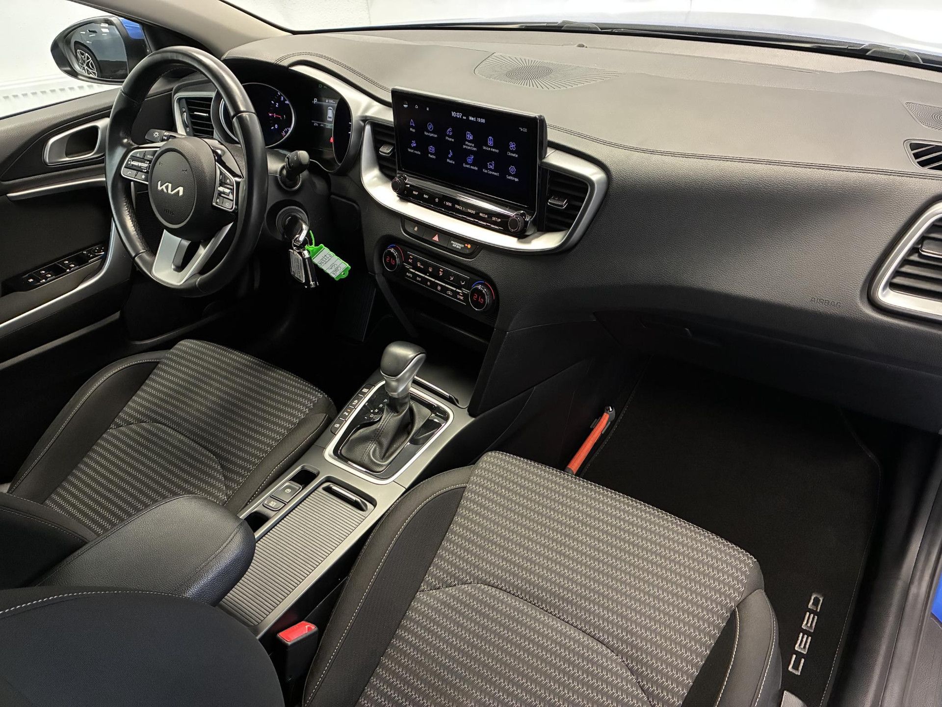 Kia CeedSportswagon met kenteken R-773-SR – detailfoto