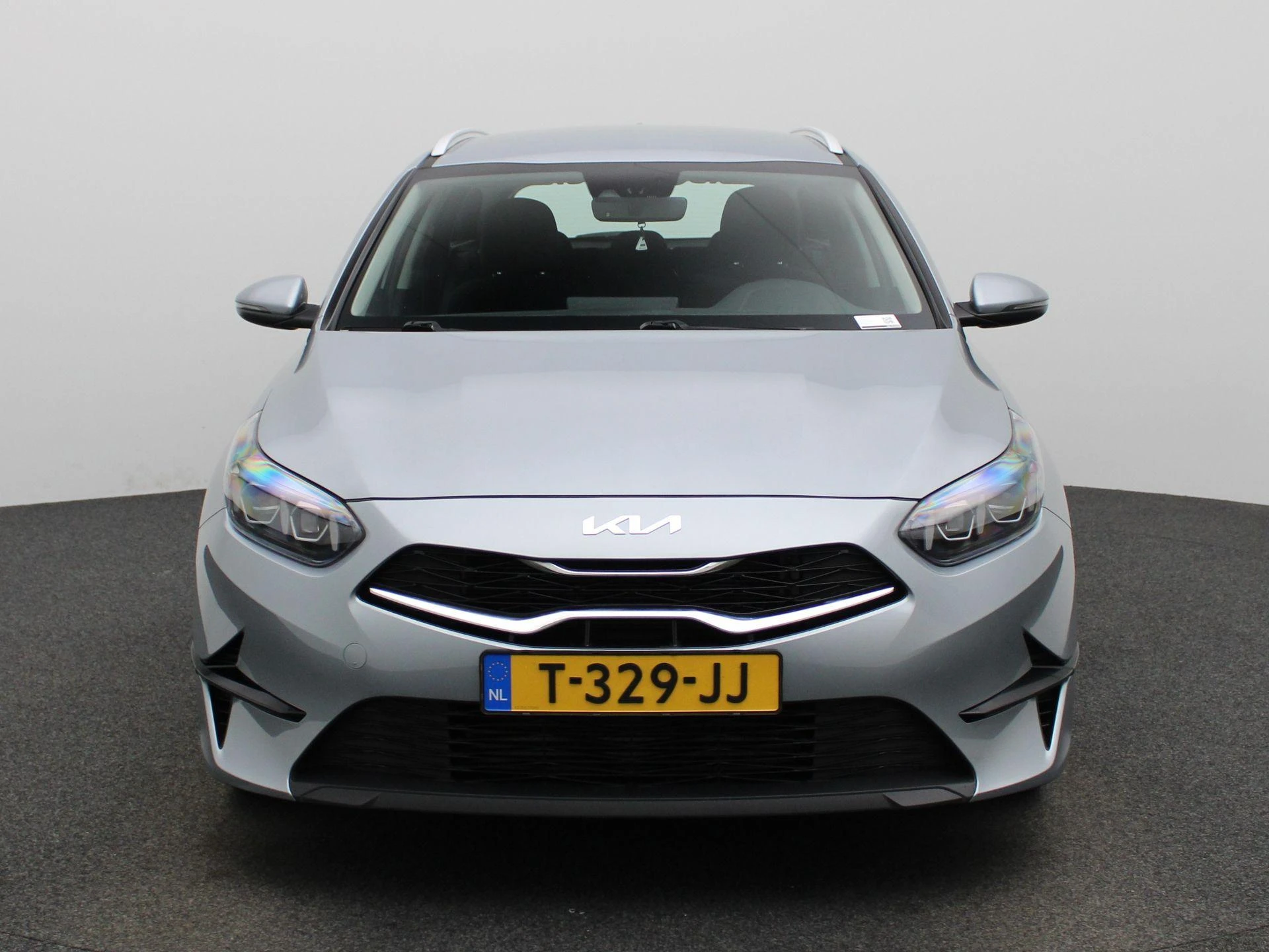 Kia CeedSportswagon met kenteken T-329-JJ – autofoto 5