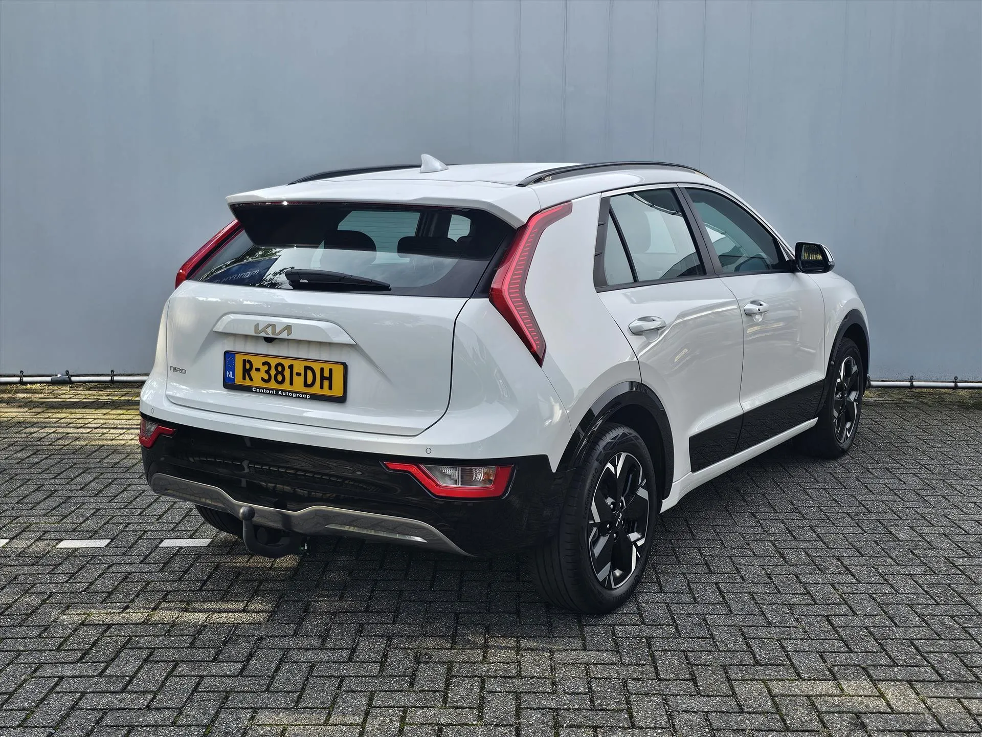 Kia e-Niro met kenteken R-381-DH – dashboard