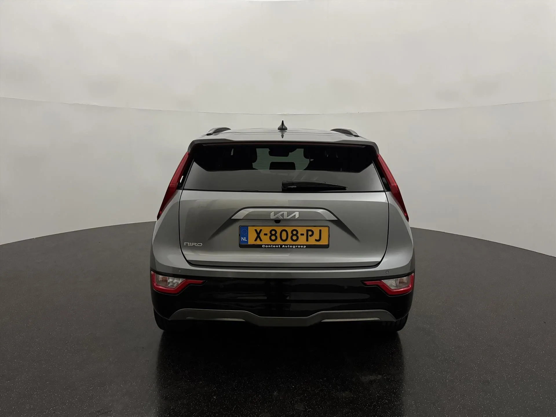 Kia e-Niro met kenteken X-808-PJ – autofoto 4