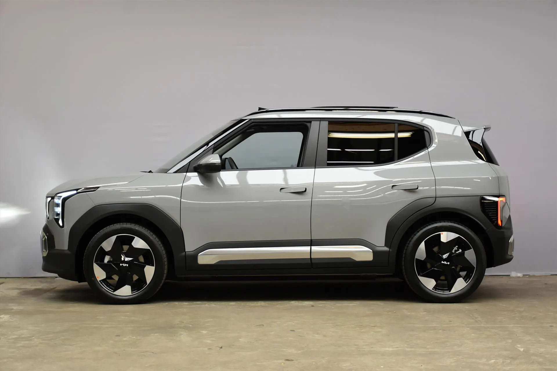 Kia EV2 met kenteken 78074 – autofoto 3