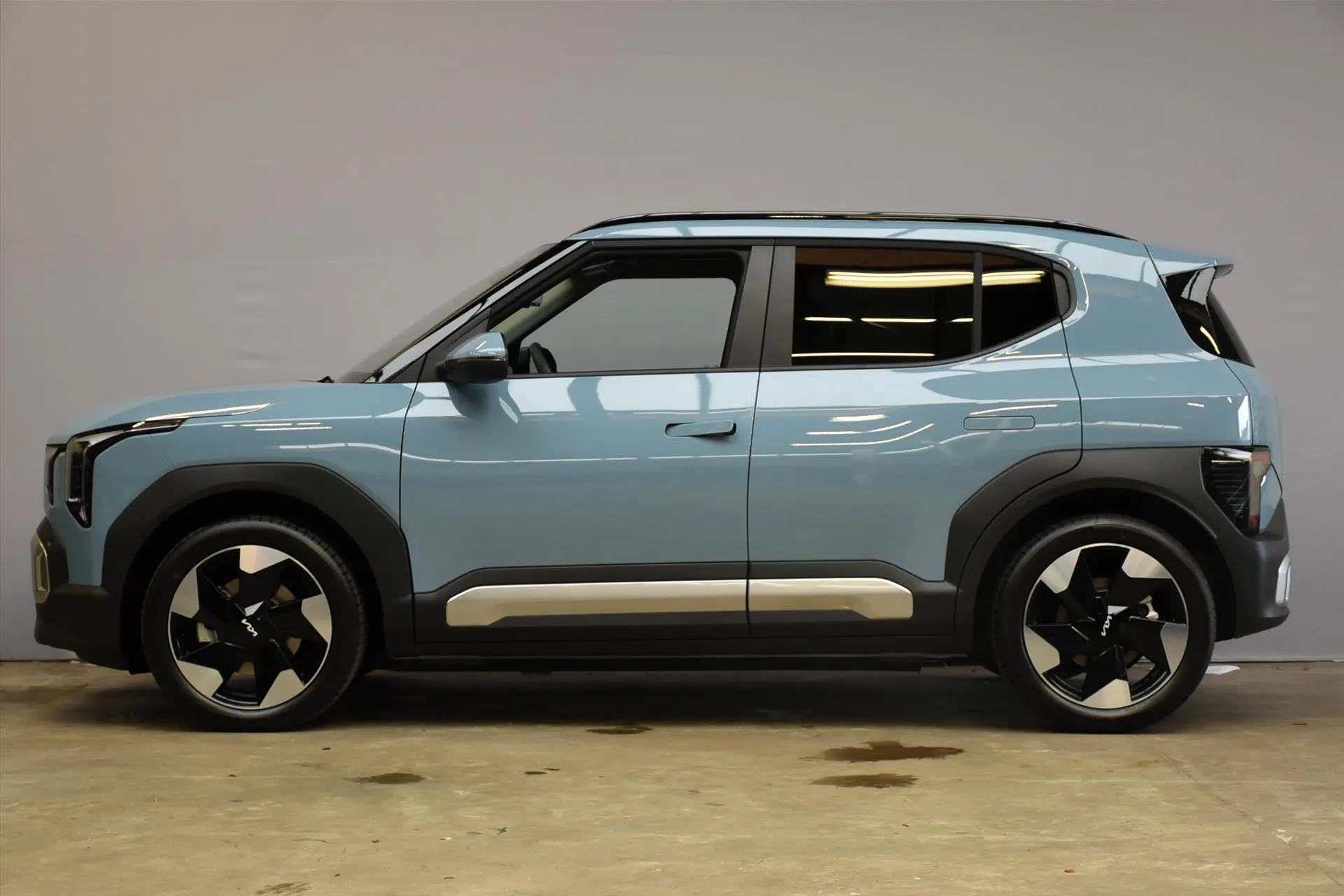 Kia EV2 met kenteken 78695 – autofoto 2