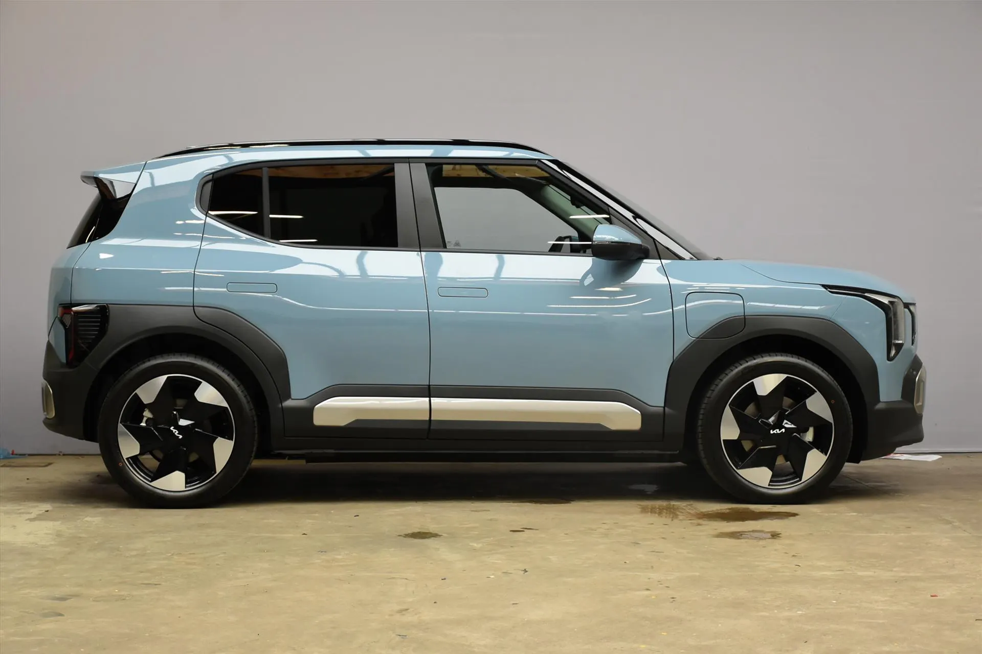 Kia EV2 met kenteken 78695 – autofoto 5