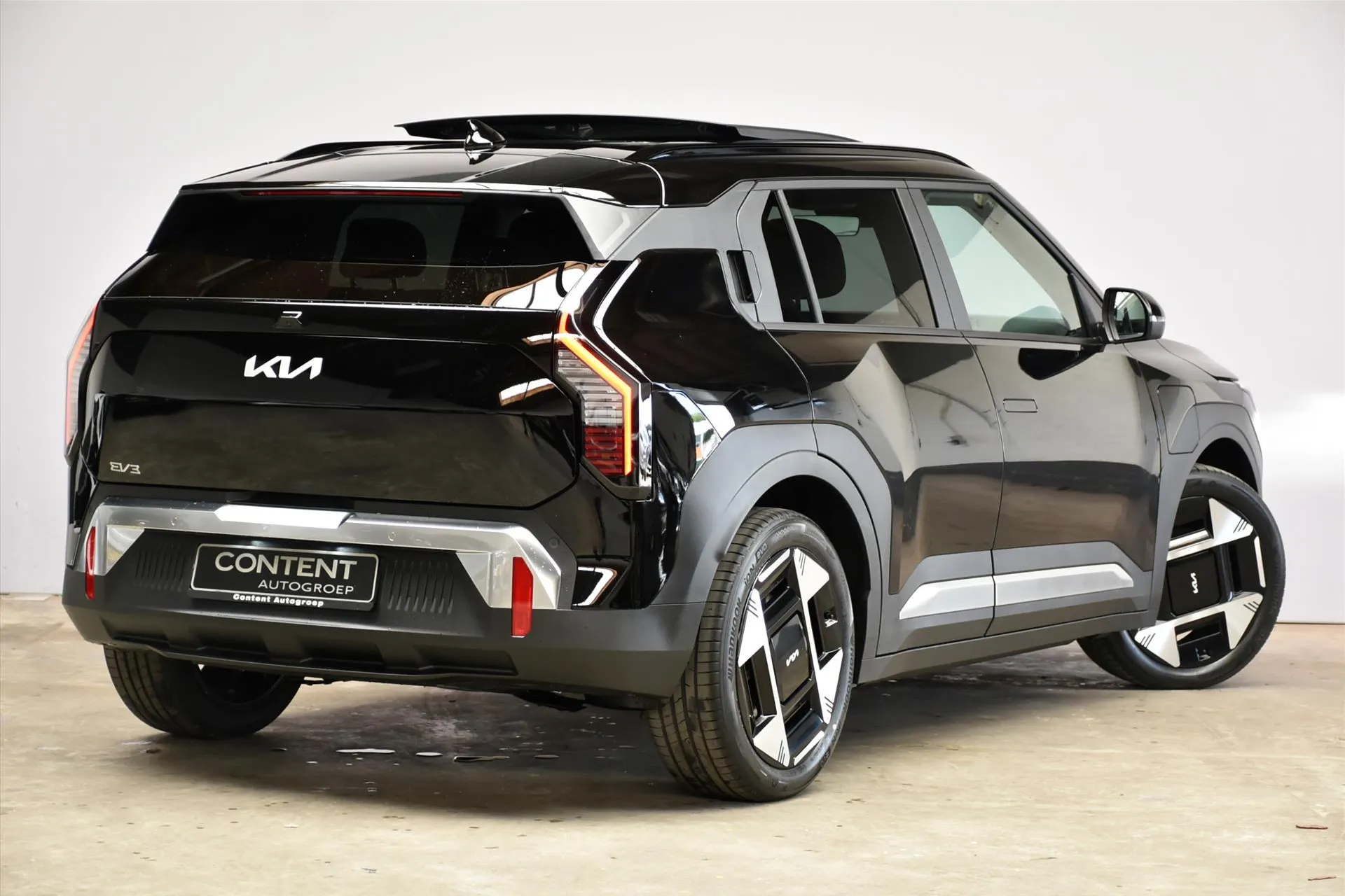 Kia EV3 met kenteken 70372 – interieur