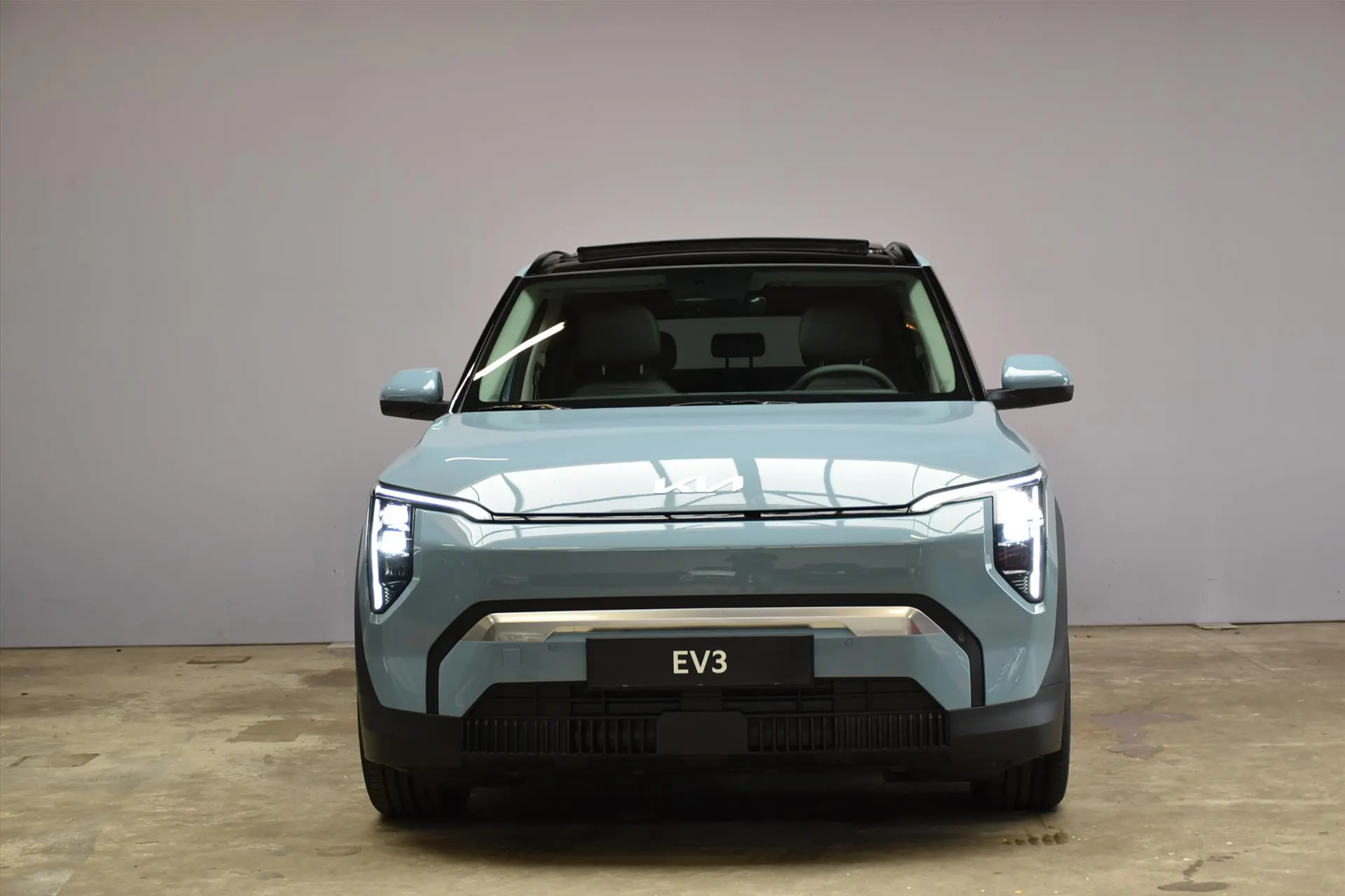 Kia EV3 met kenteken 72887 – interieur