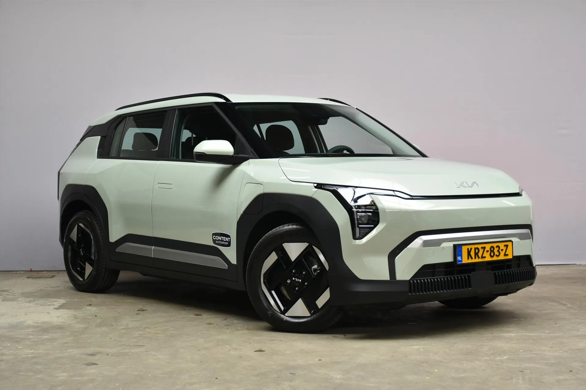 Kia EV3 met kenteken KRZ-83-Z – dashboard