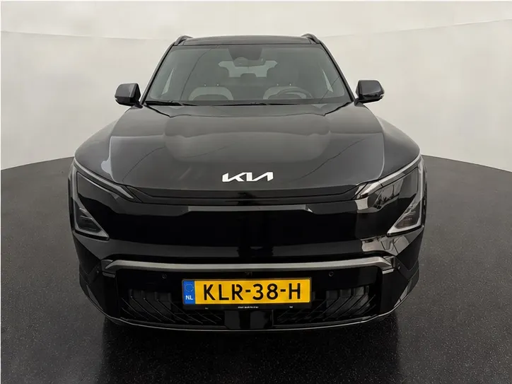 Kia EV5 met kenteken KLR-38-H – autofoto 2